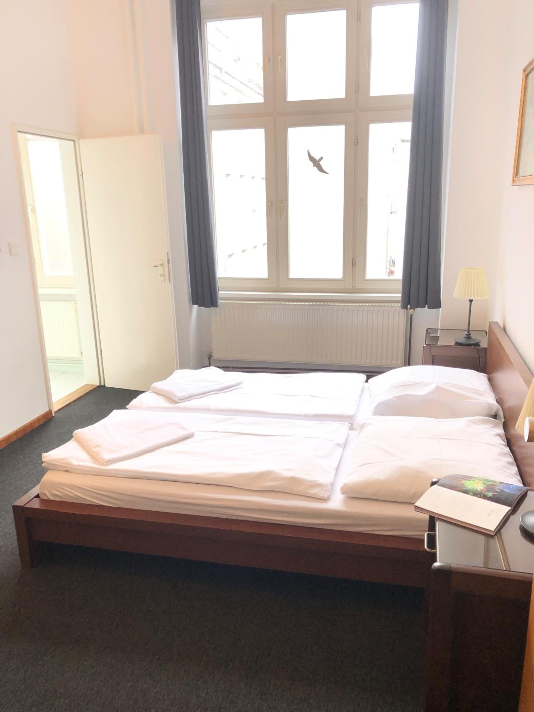 Double Room with Shared Bathroom photo 1