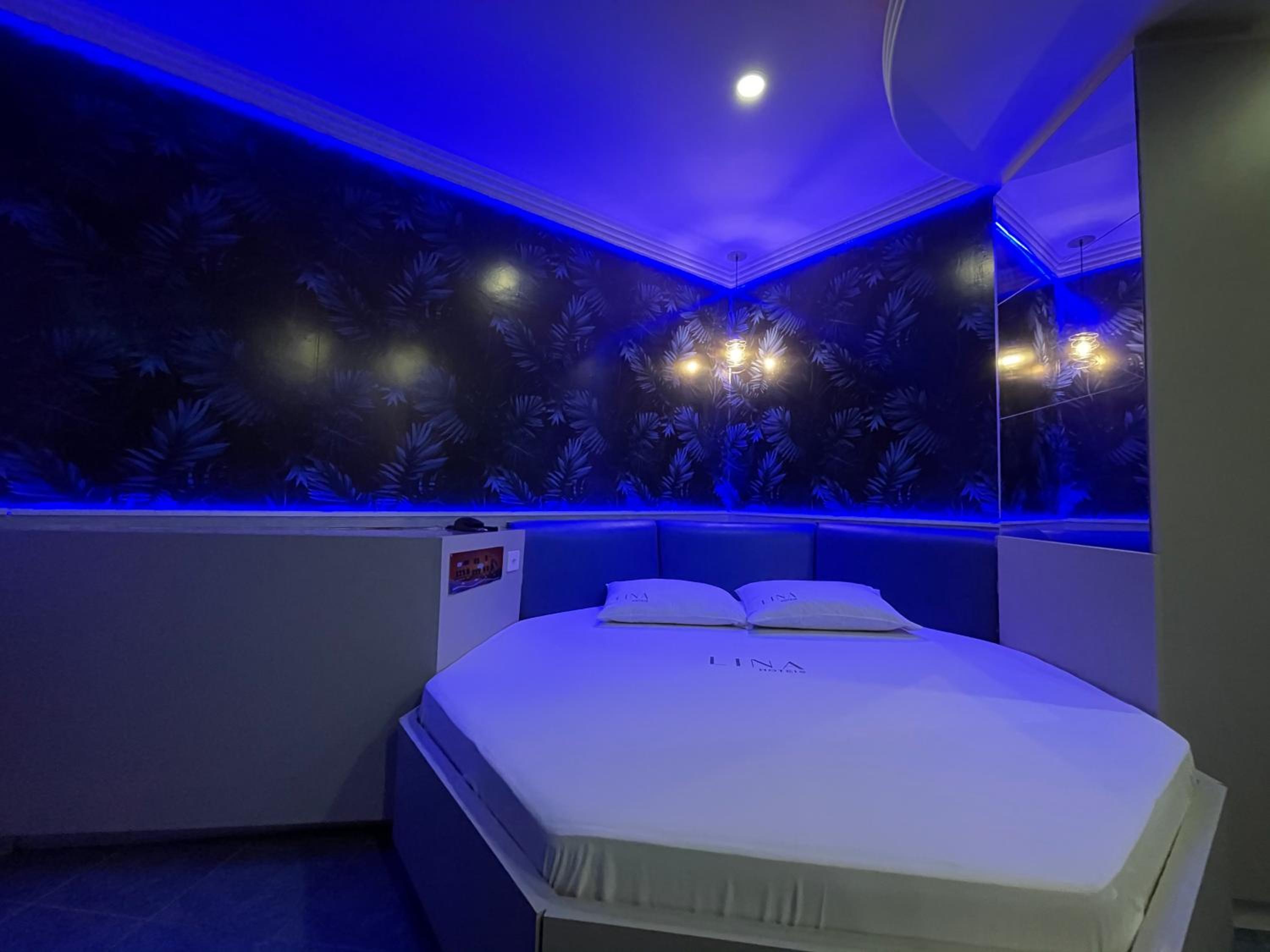 Standard Double Room - Photo 14