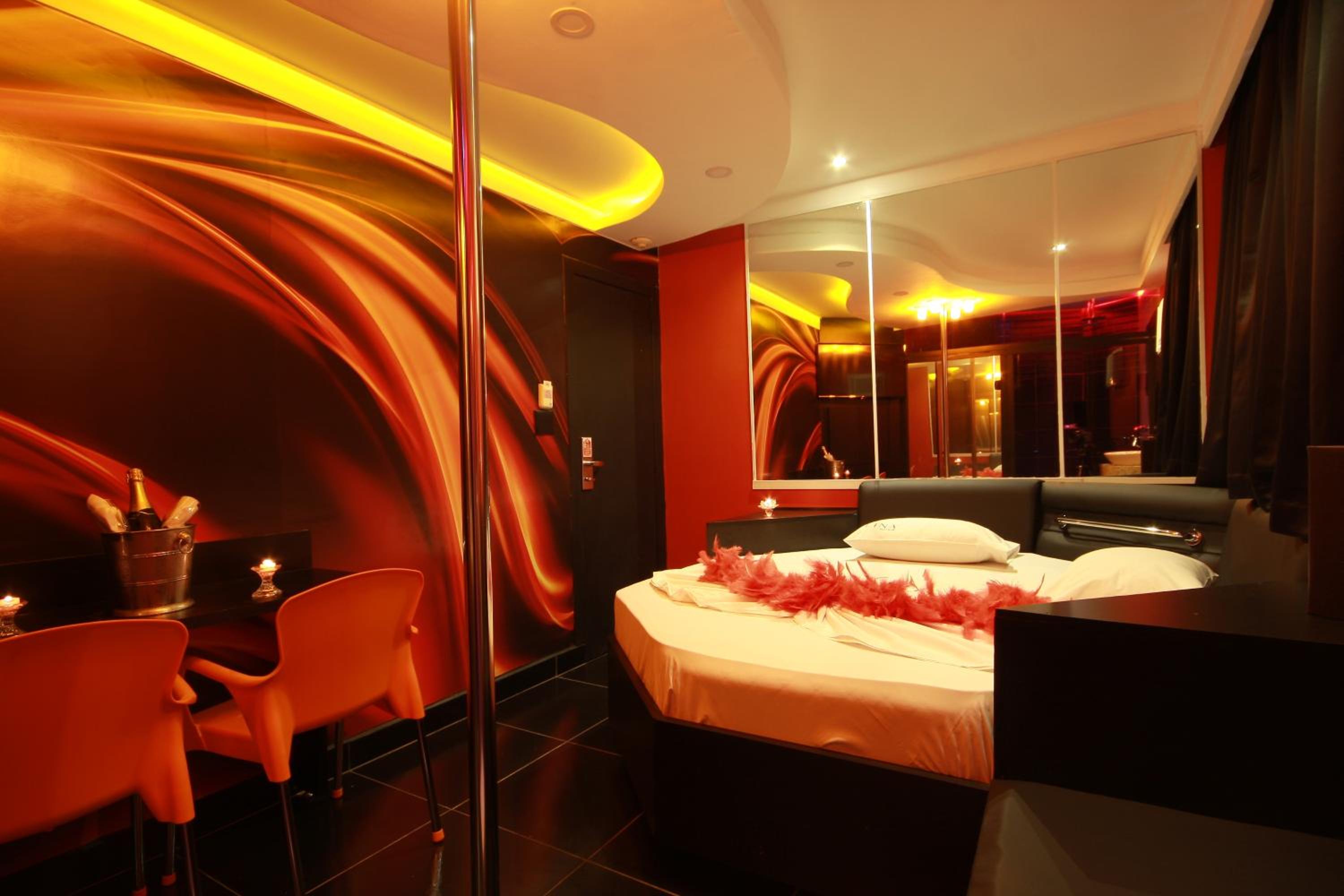 Standard Double Room - Photo 6