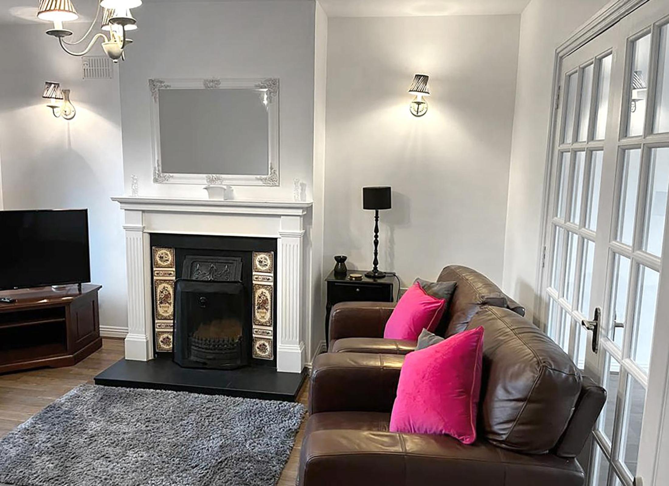 Three-Bedroom House photo 1