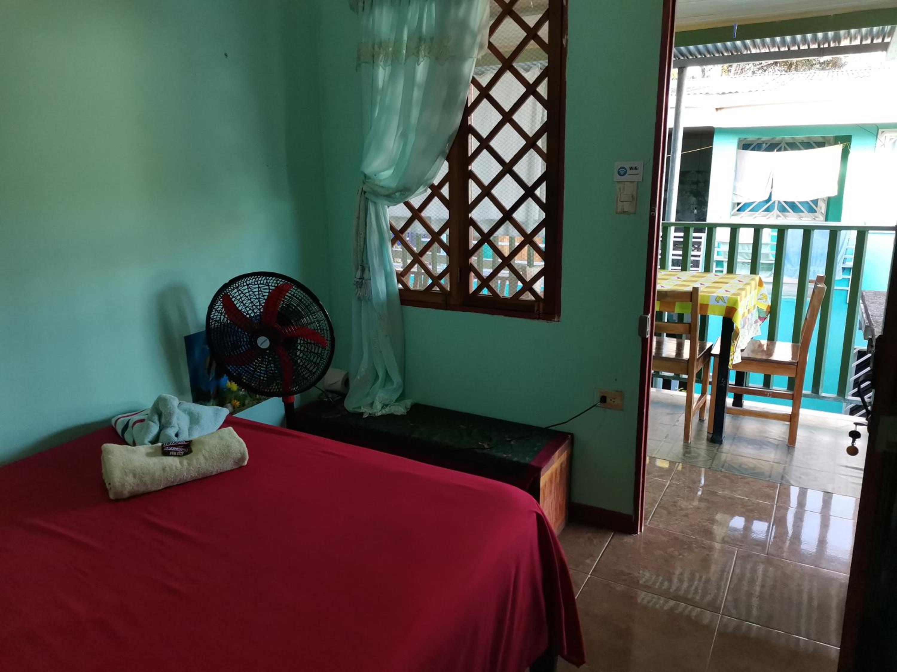 Basic Triple Room with Shared Bathroom photo 3