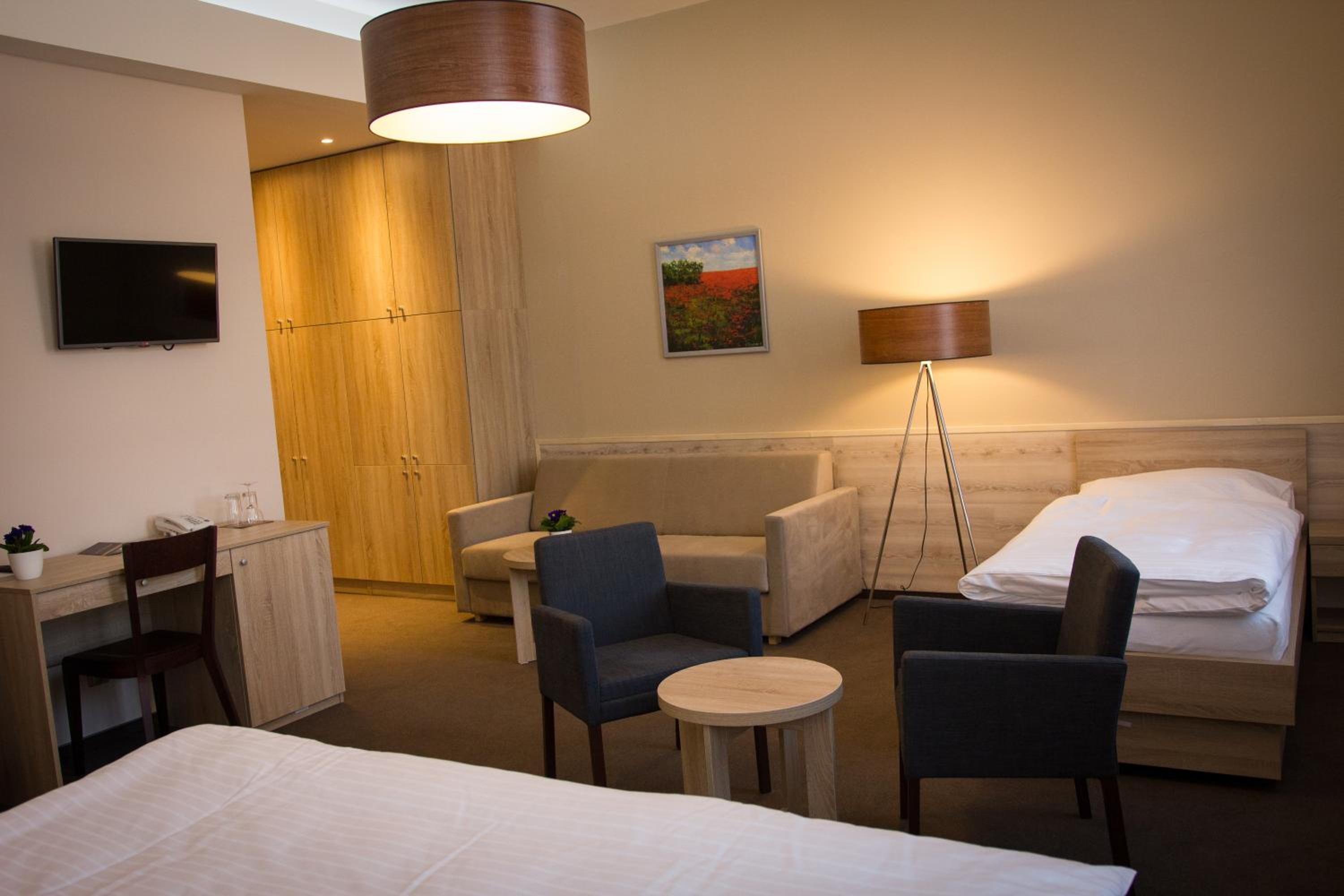 Standard Triple Room - Photo 2