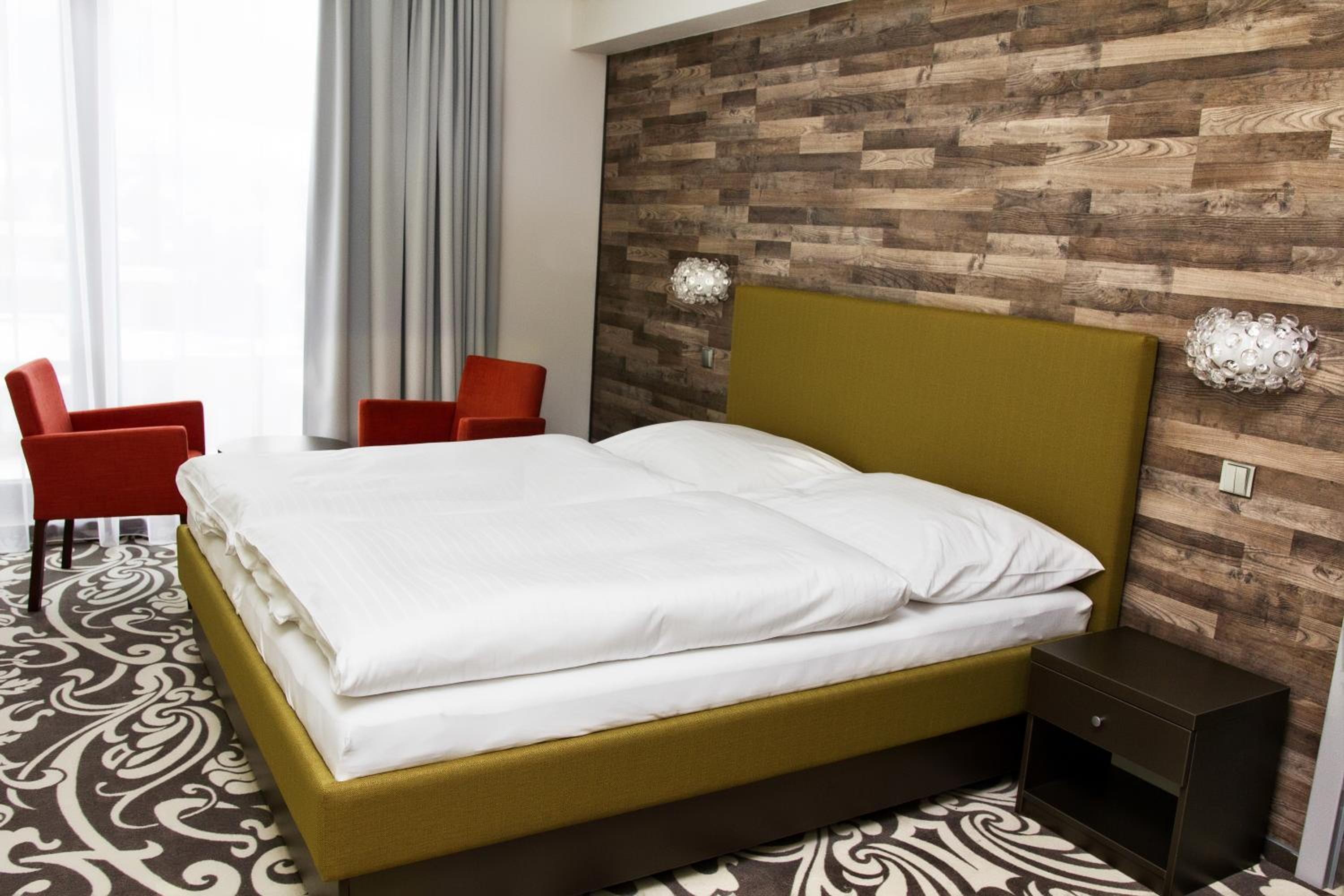 Suite - Photo 4