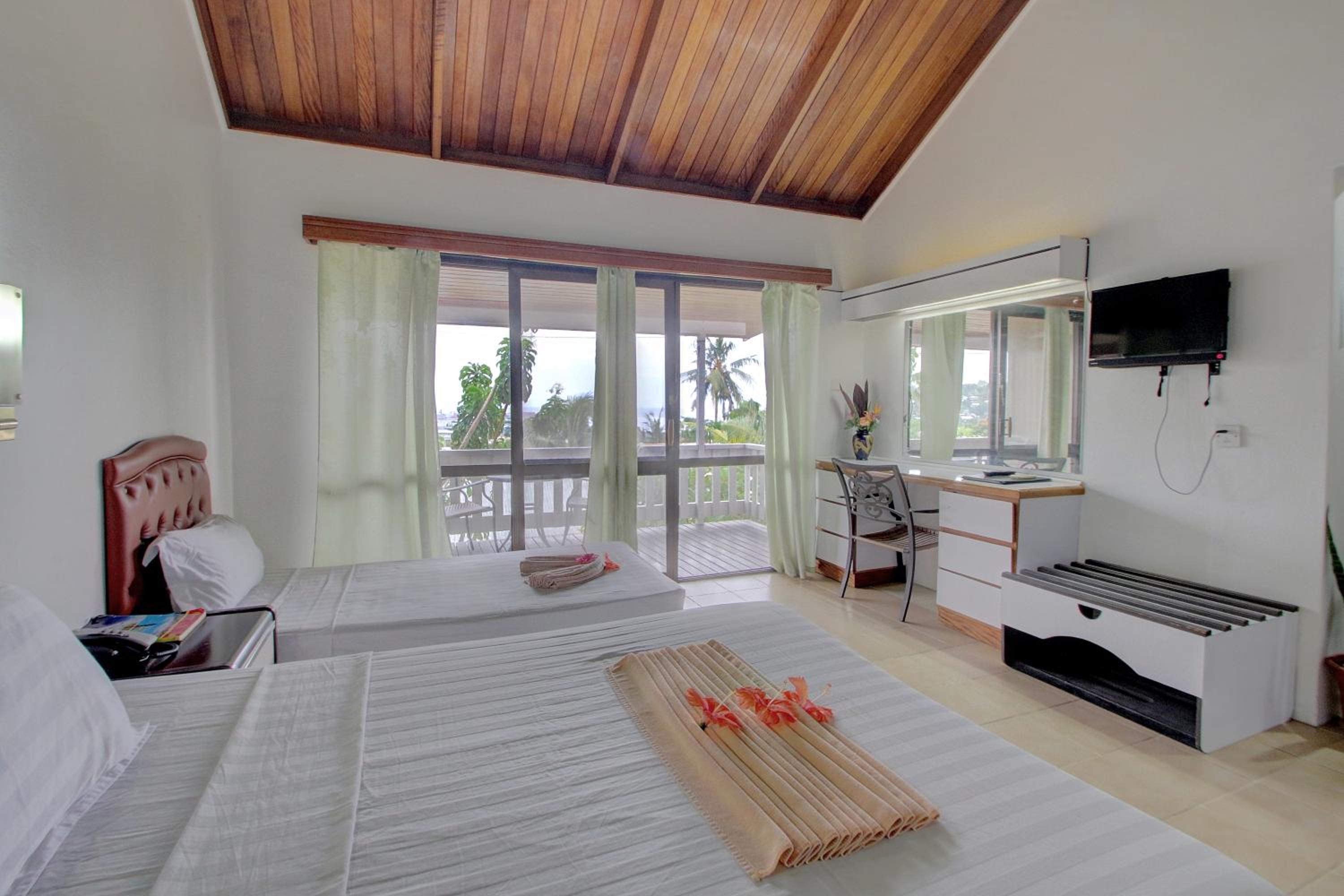 Deluxe Double Room with Balcony and Sea View