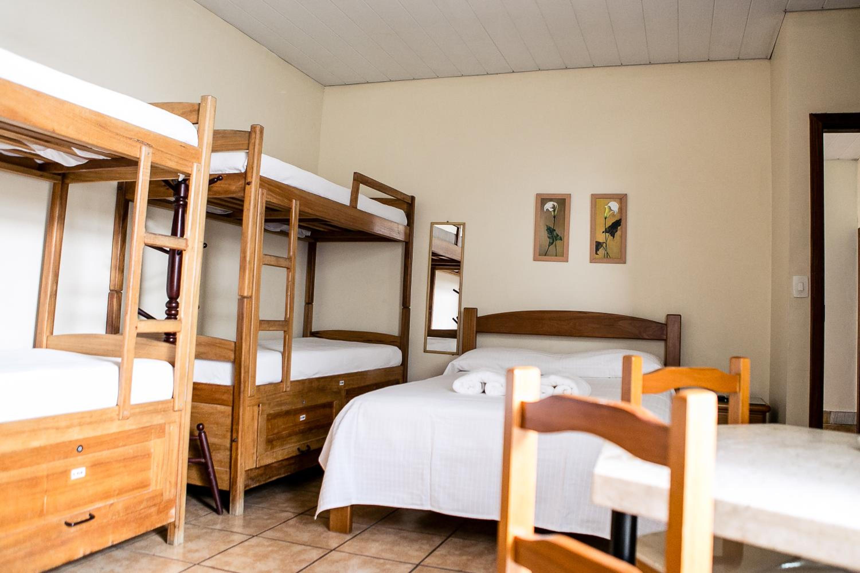 Standard Quadruple Room photo 2