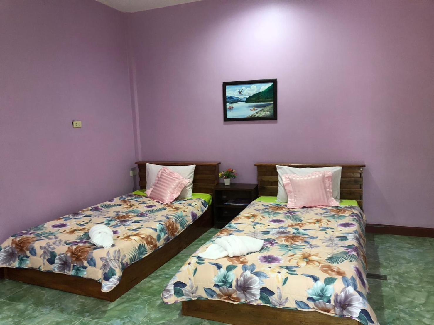 Twin Room with Garden View - Photo 8