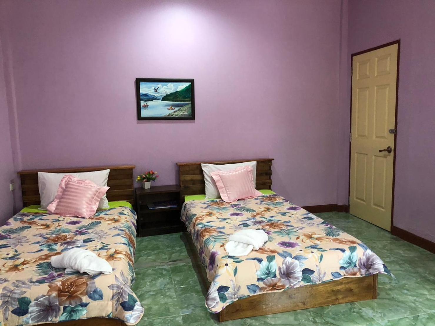 Twin Room with Garden View - Photo 1