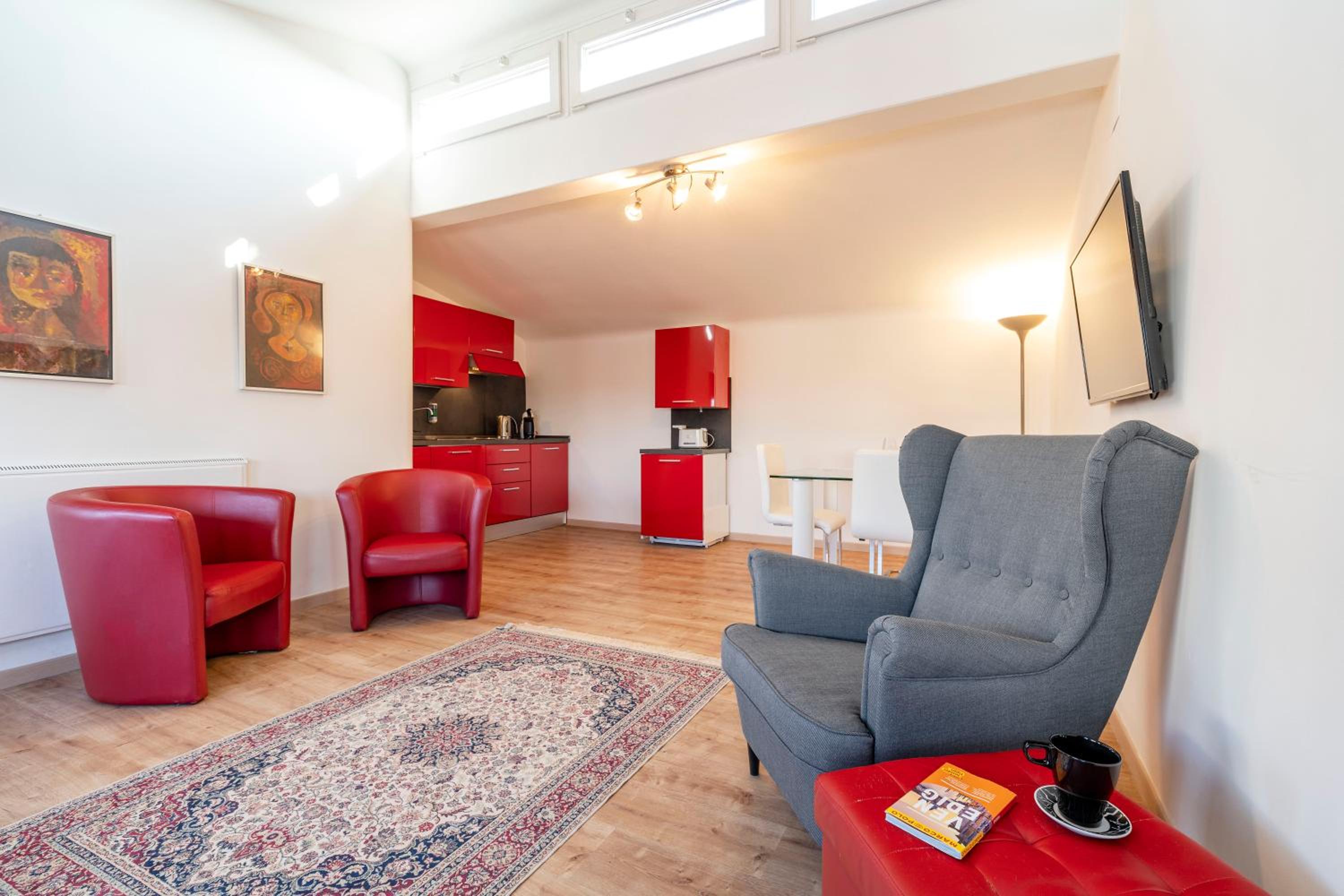 Apartment with Terrace photo 3