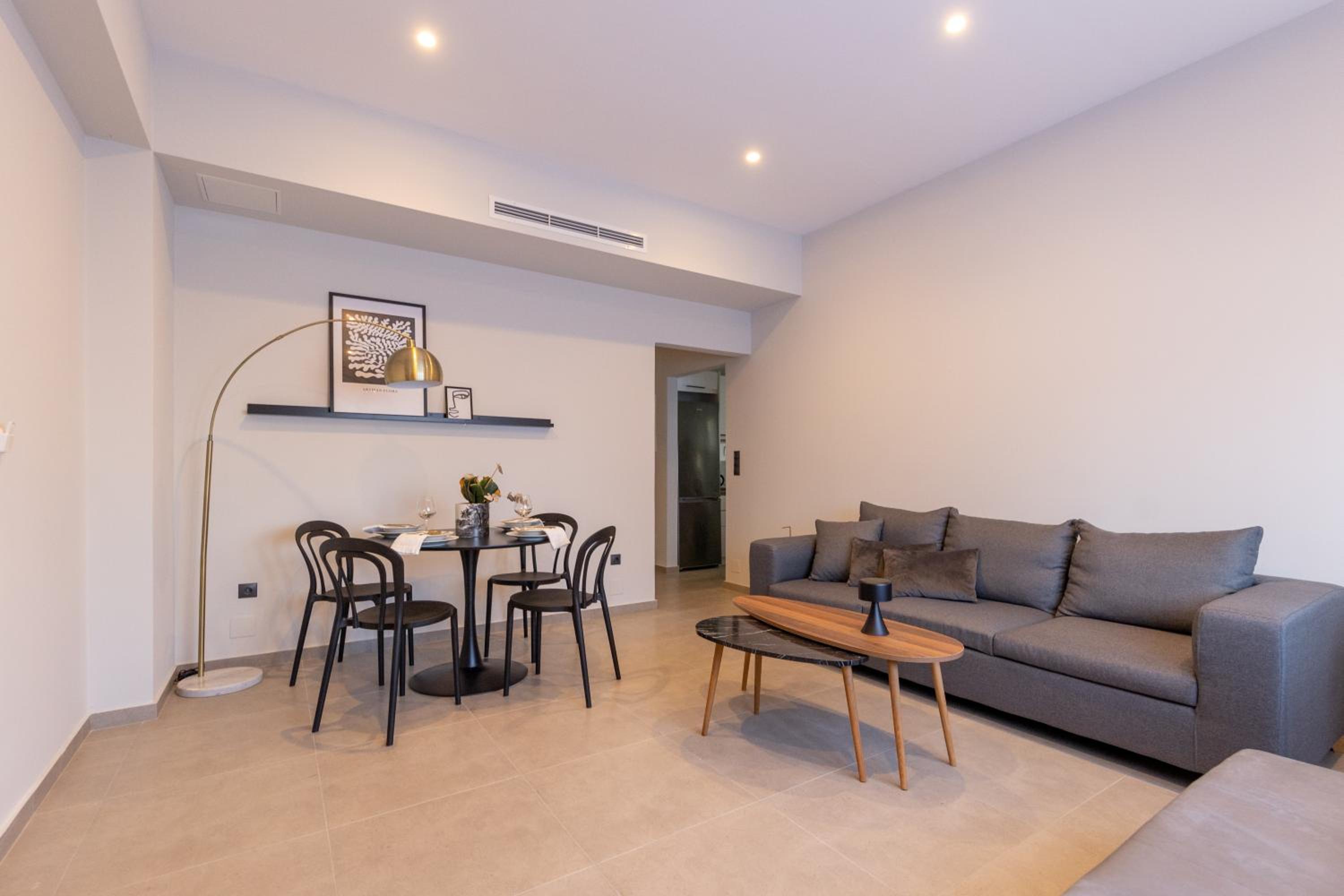 Apartment with Terrace photo 3
