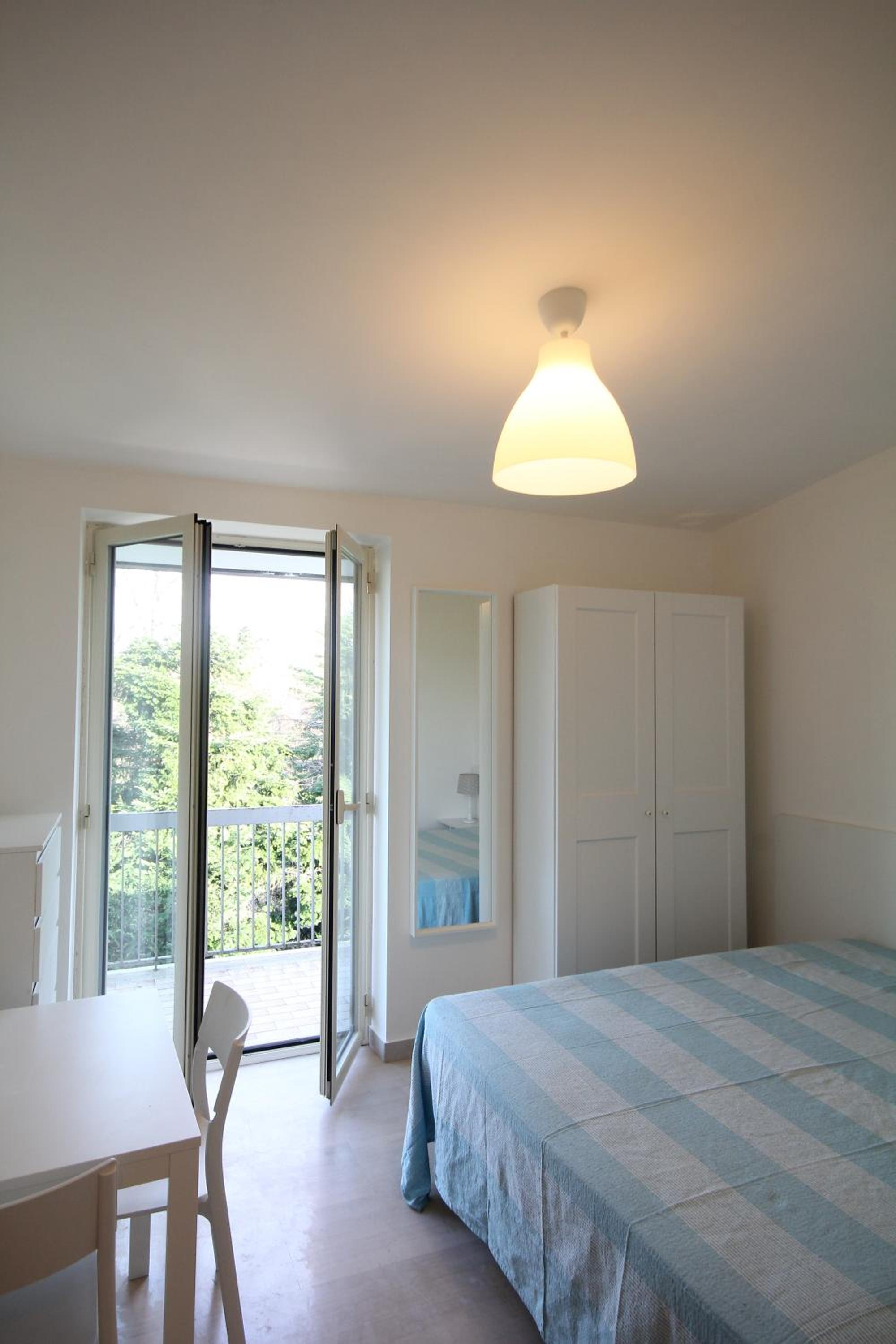 One-Bedroom Apartment photo 3