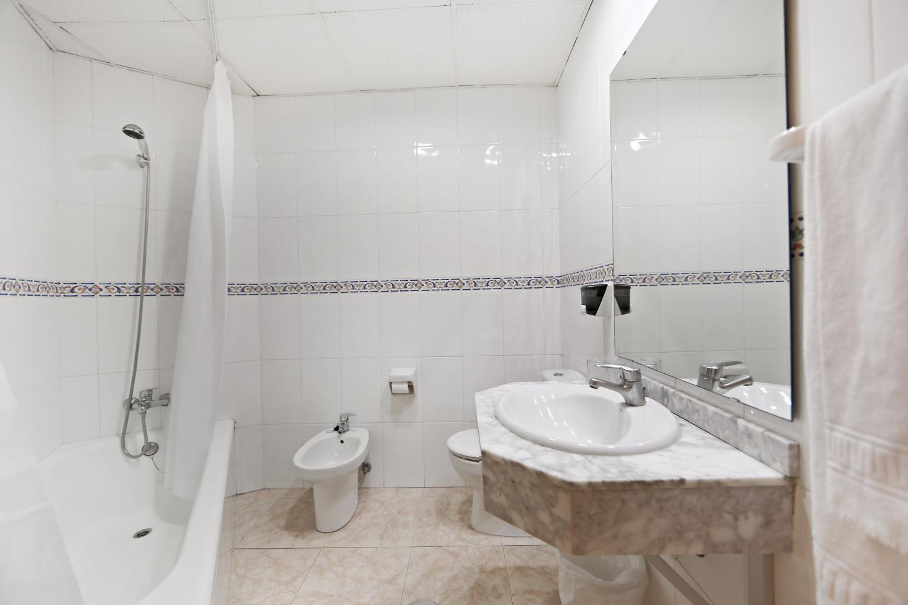 Single Room photo 3