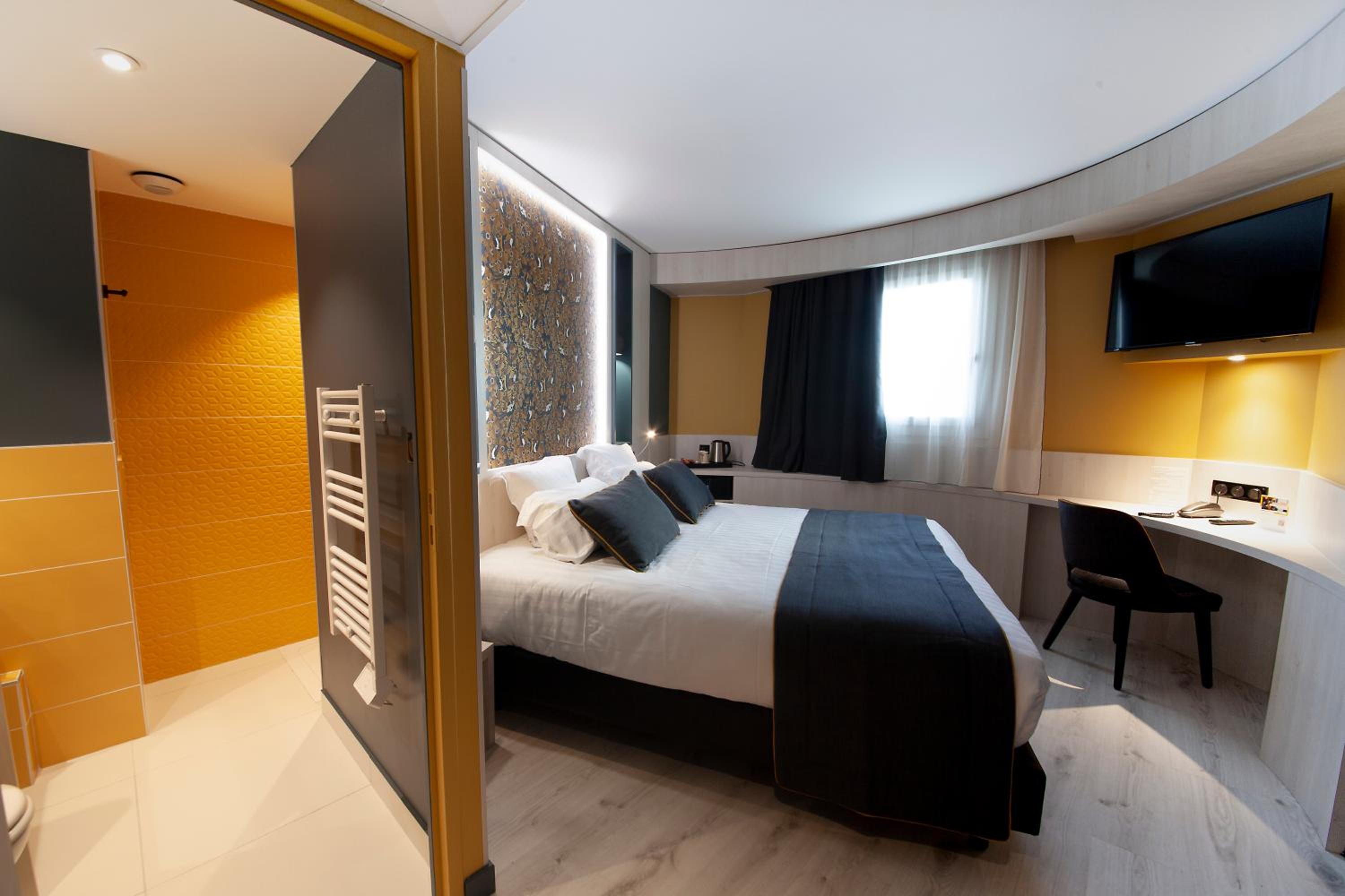 Superior Twin Room - Photo 2
