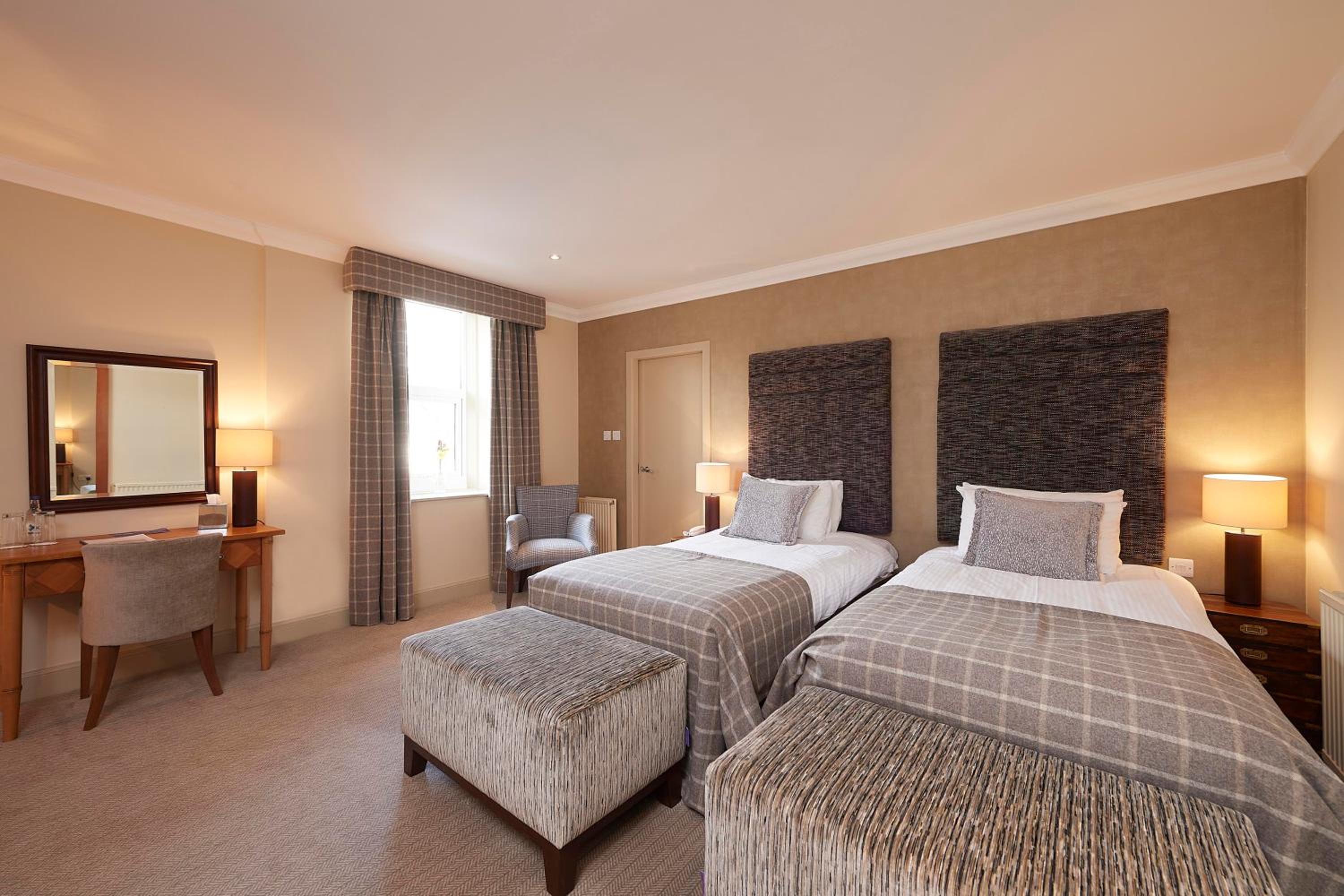 King or Twin Guest Room - Photo 1