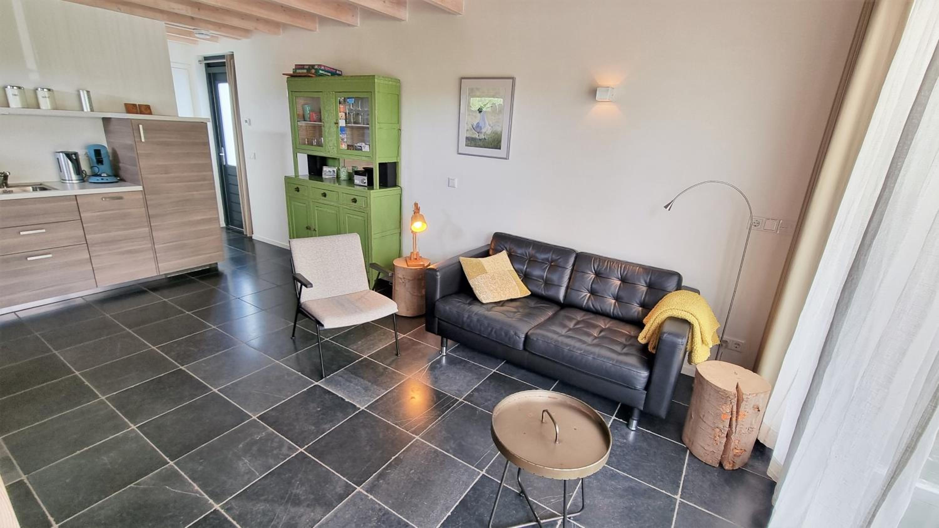 One-Bedroom House photo 3