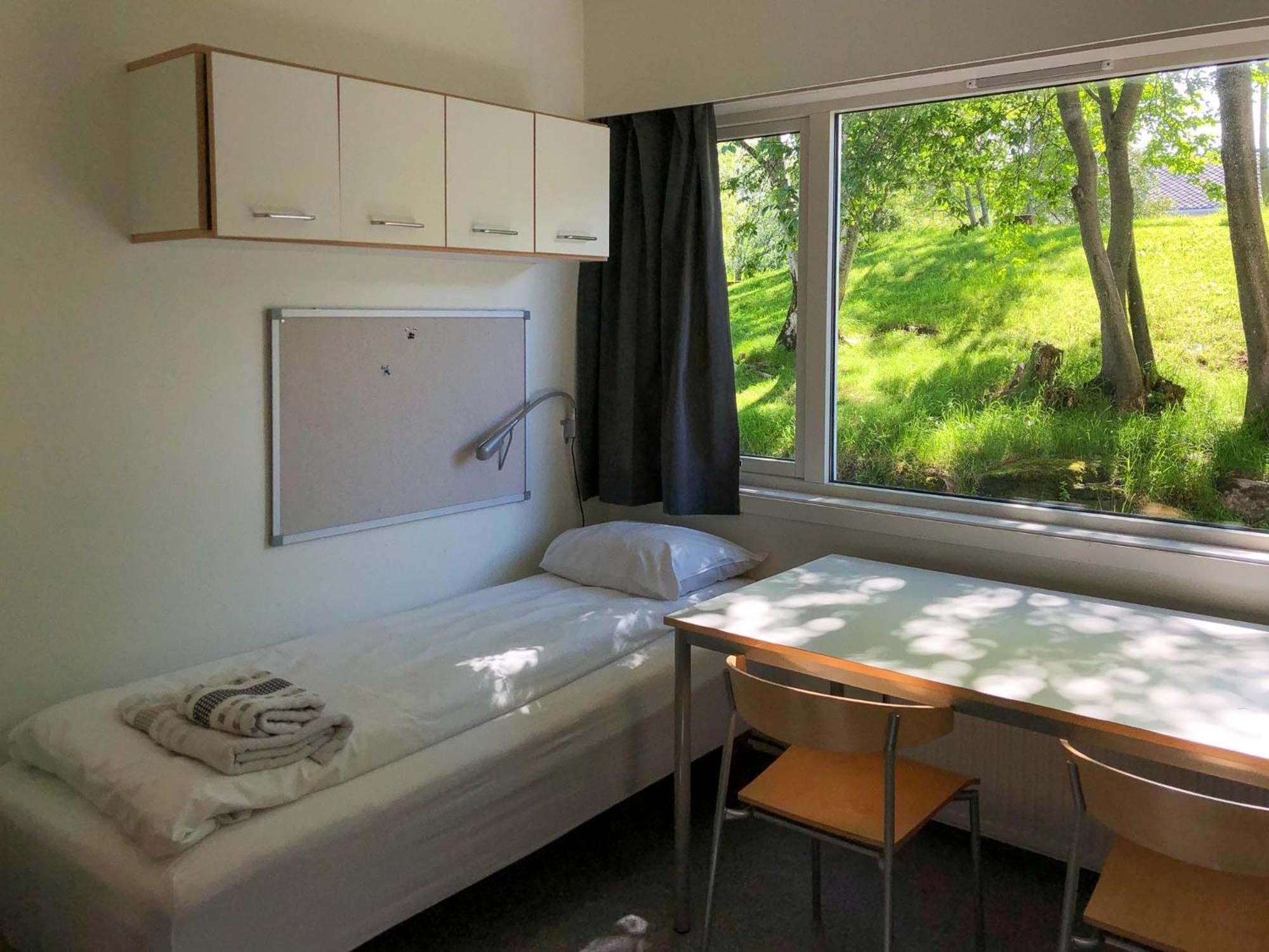 Standard Double Room with Shared Bathroom photo 3