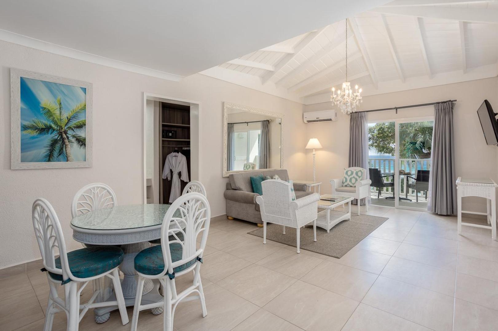 Oceanfront Family Suite