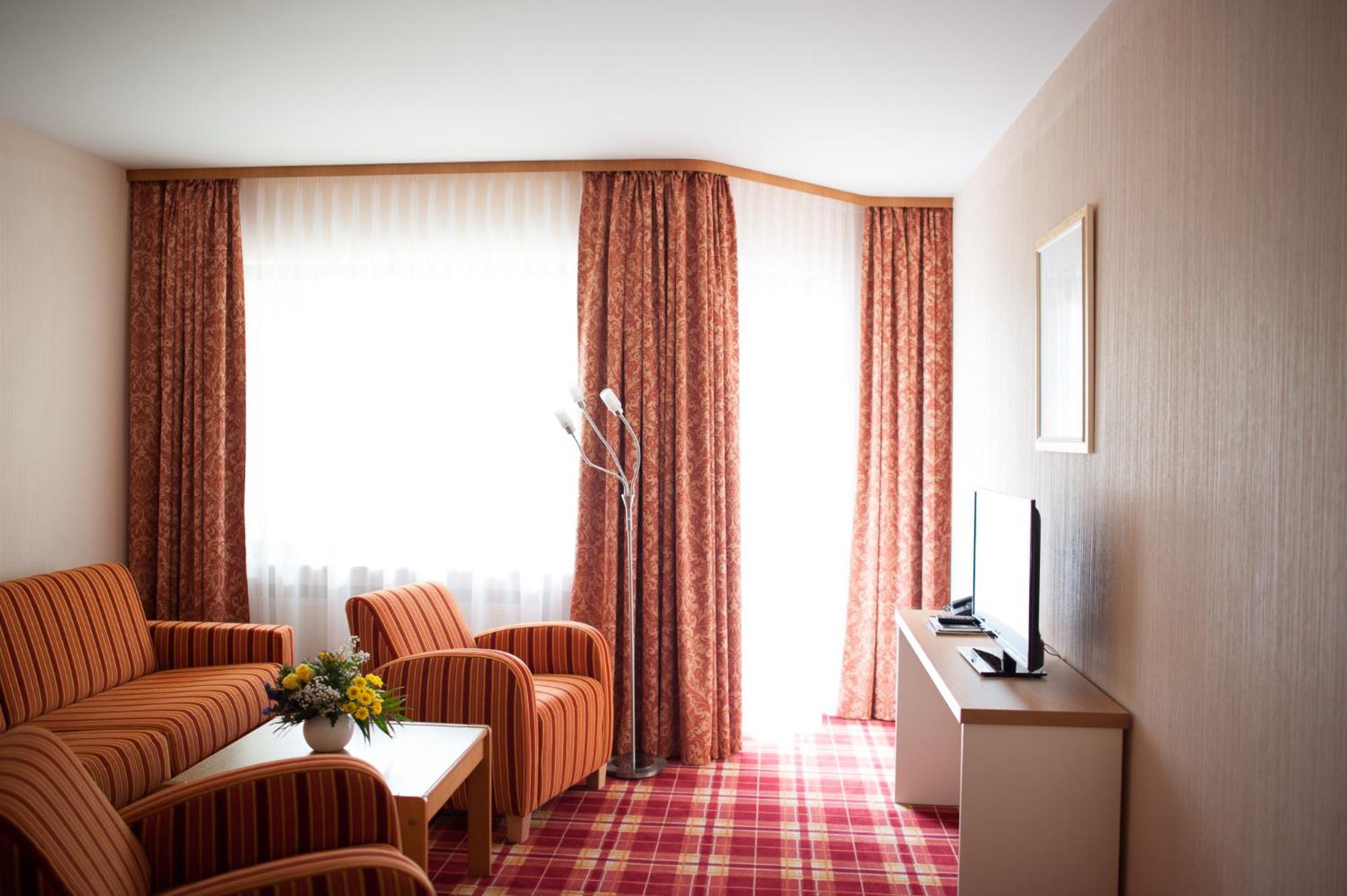 Apartment - Photo 4