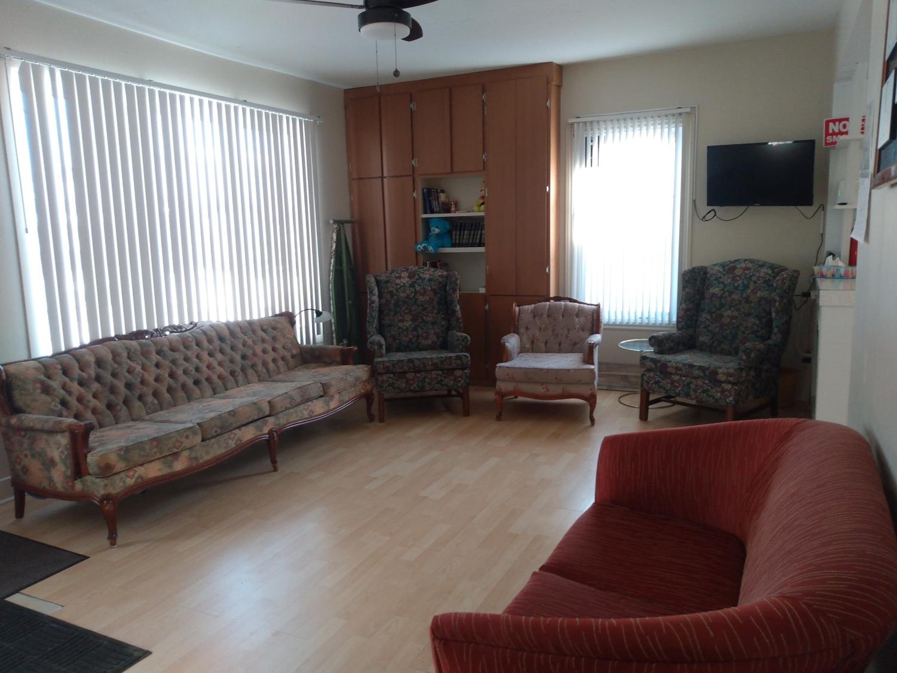 Three-Bedroom Bungalow photo 1