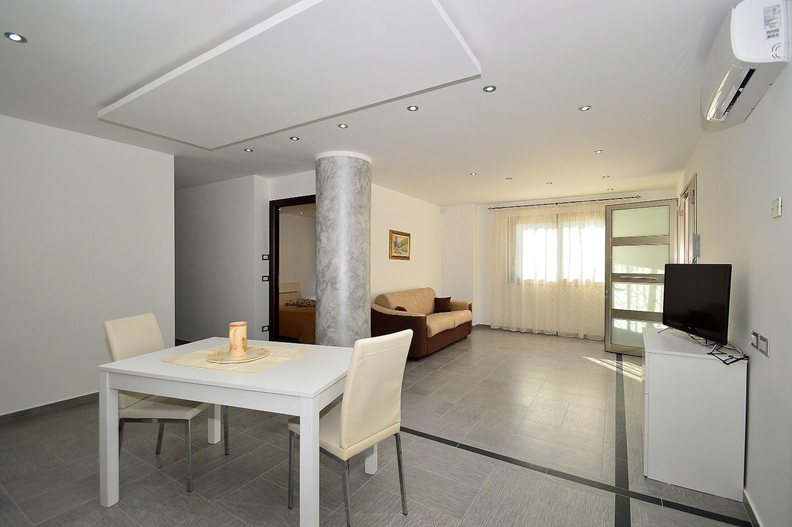 Villa photo 1