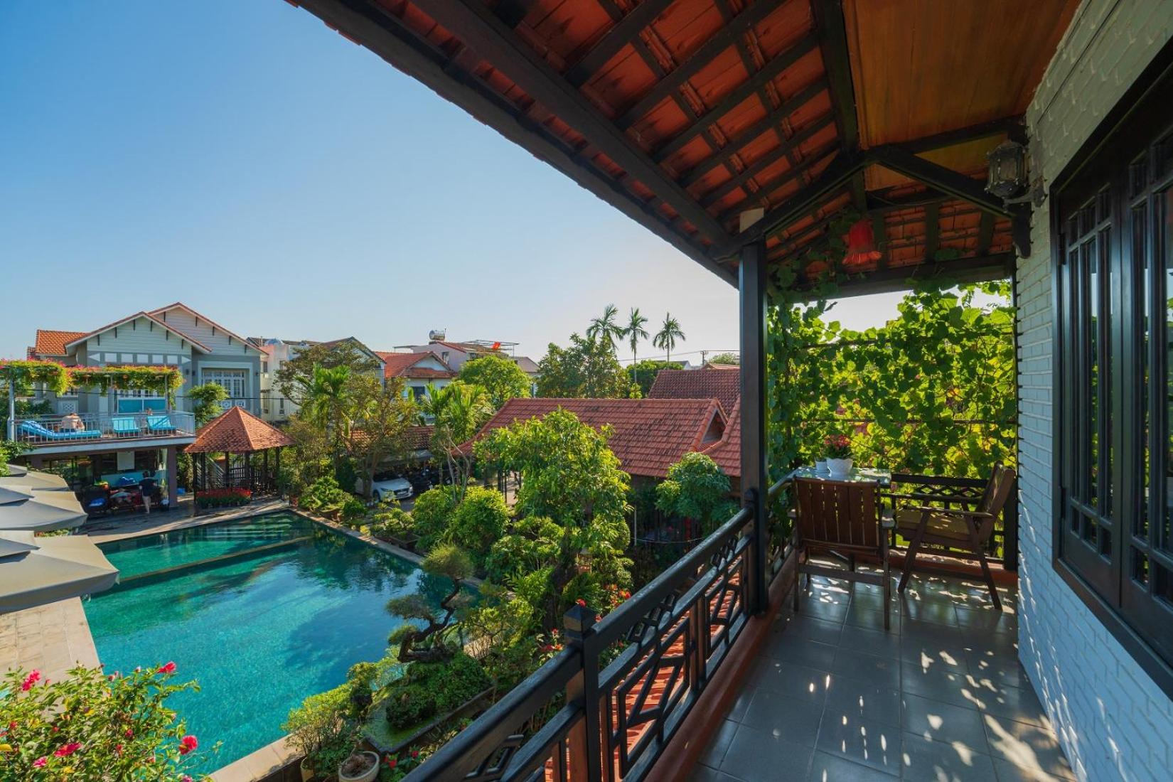 Double Room with Pool View photo 2