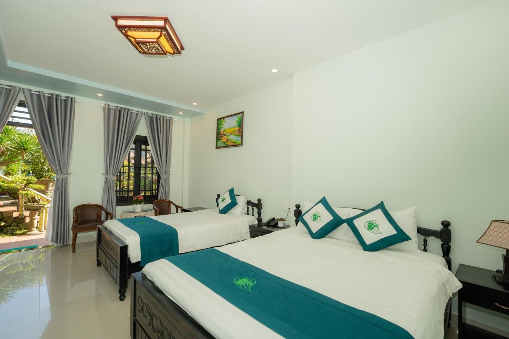 Triple Room with Pool View photo 1