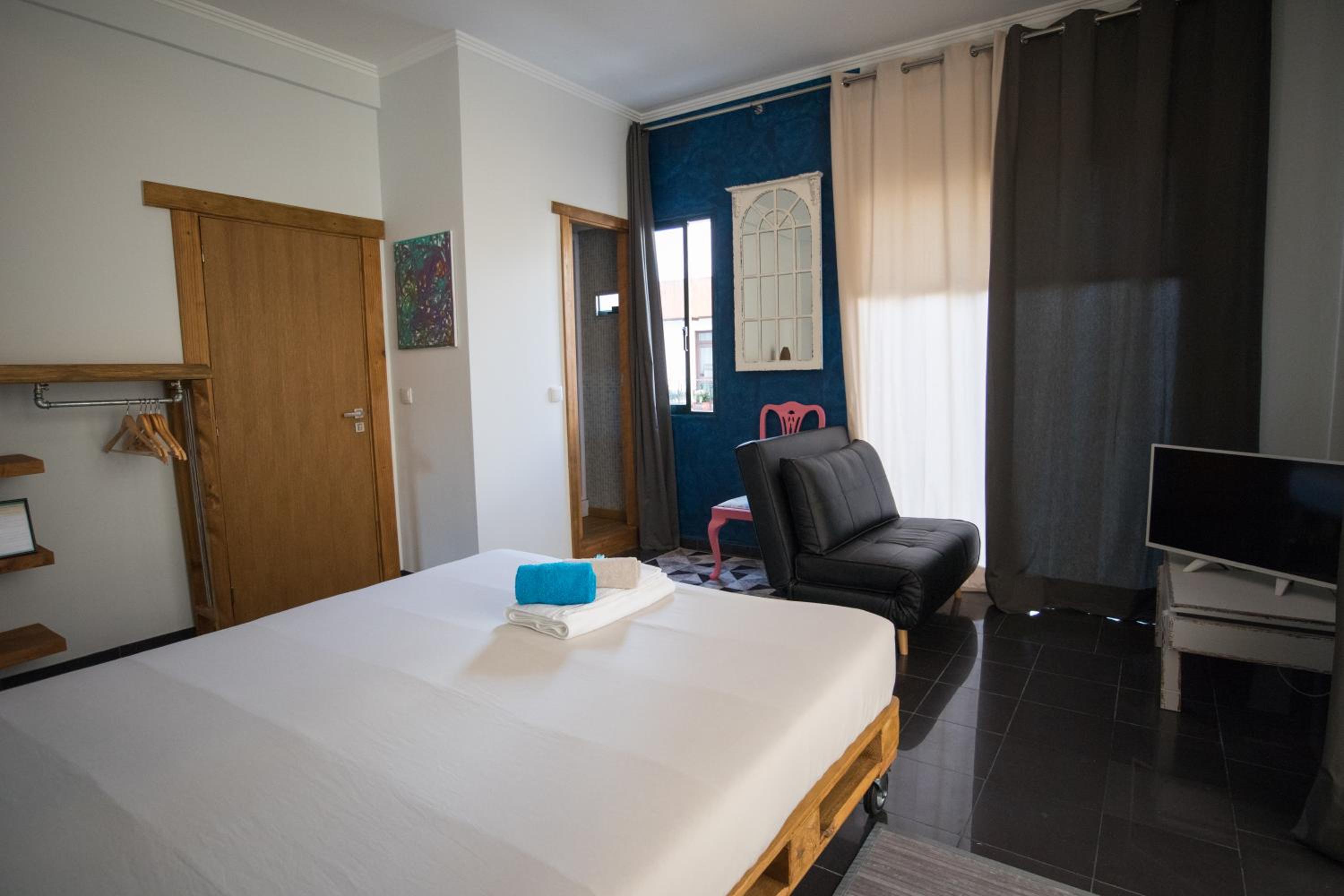 Double or Twin Room photo 3
