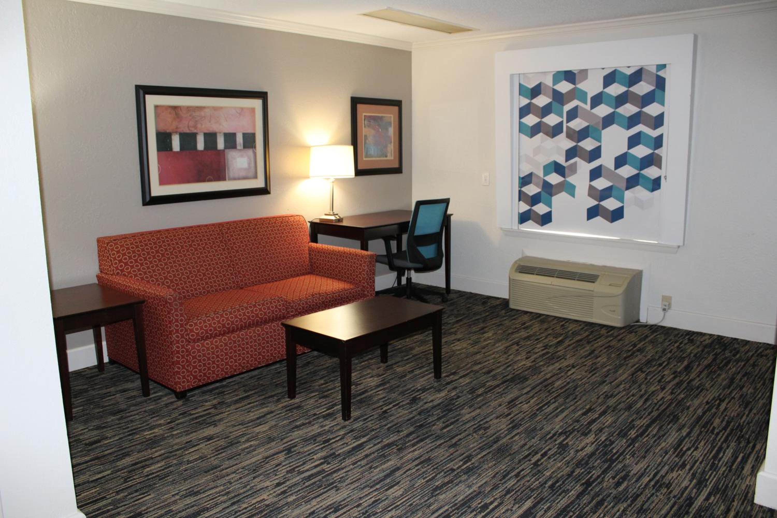 Executive King Suite - Non Smoking - Photo 7