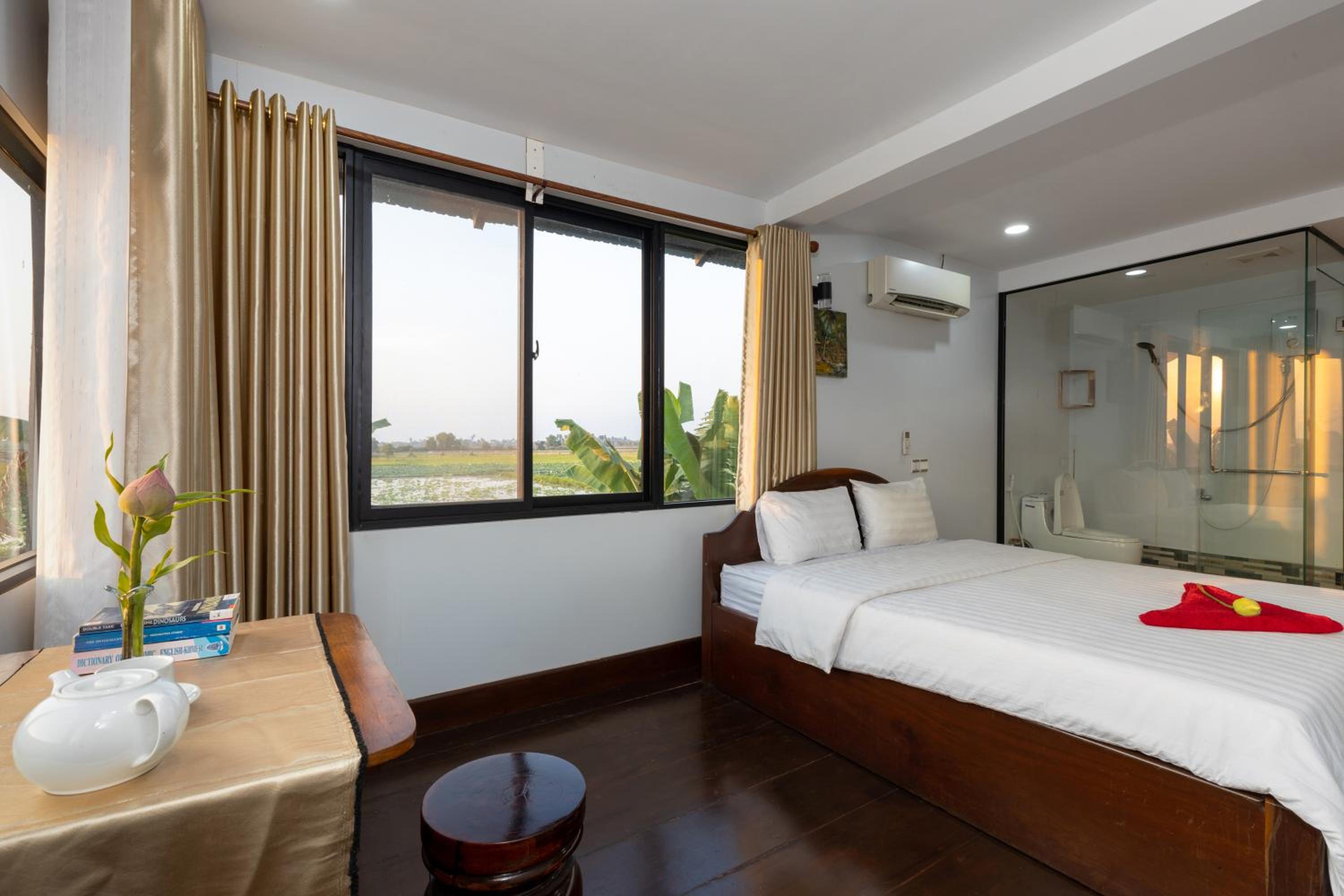 Double Room with Private Bathroom photo 1