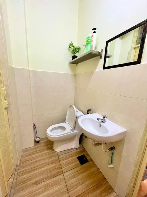 Four-Bedroom House photo 2