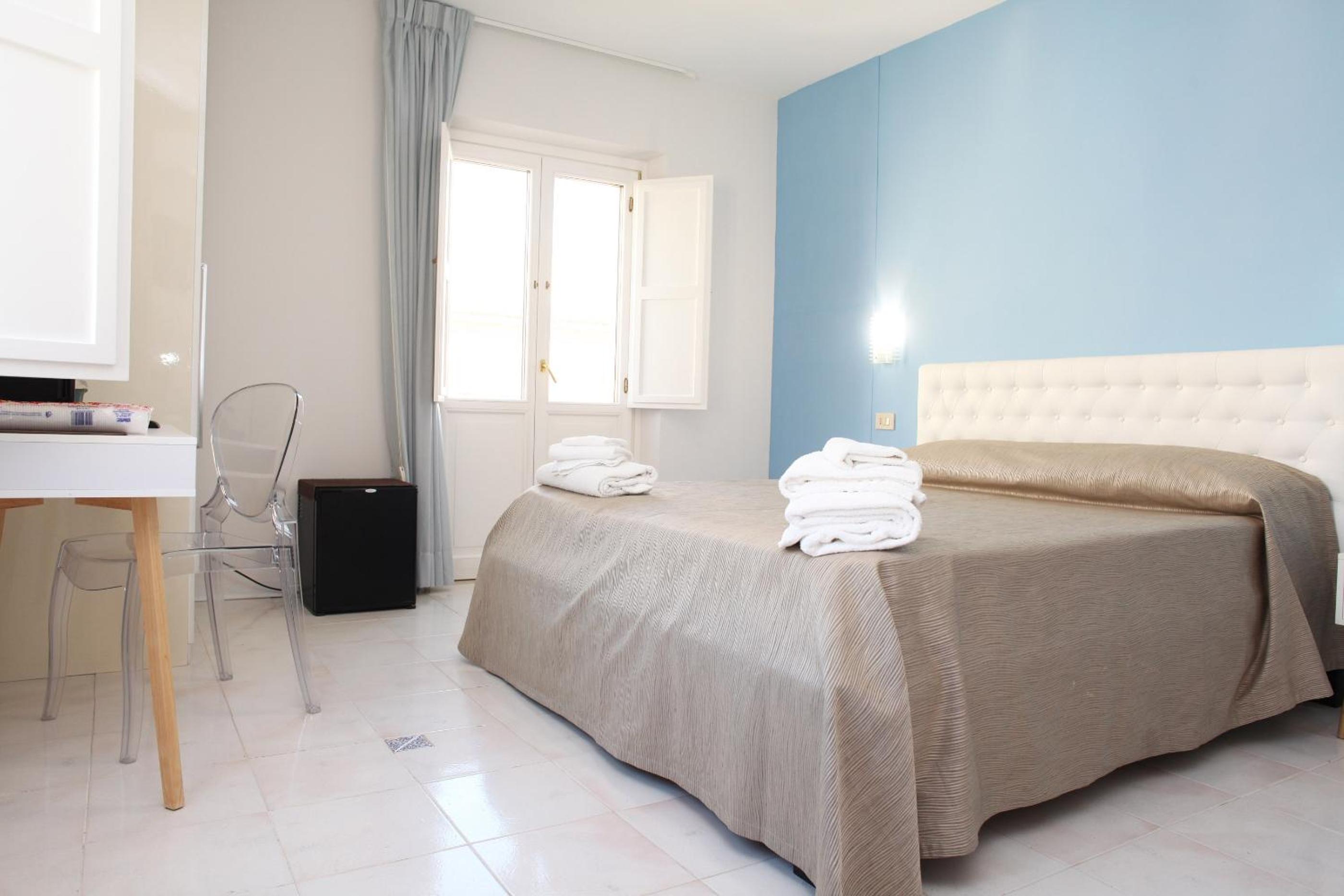 Quadruple Room with Balcony photo 3