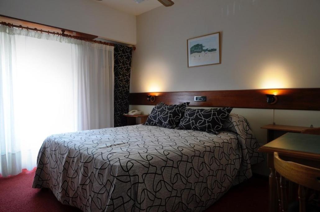 Classic Double Room with Balcony photo 2