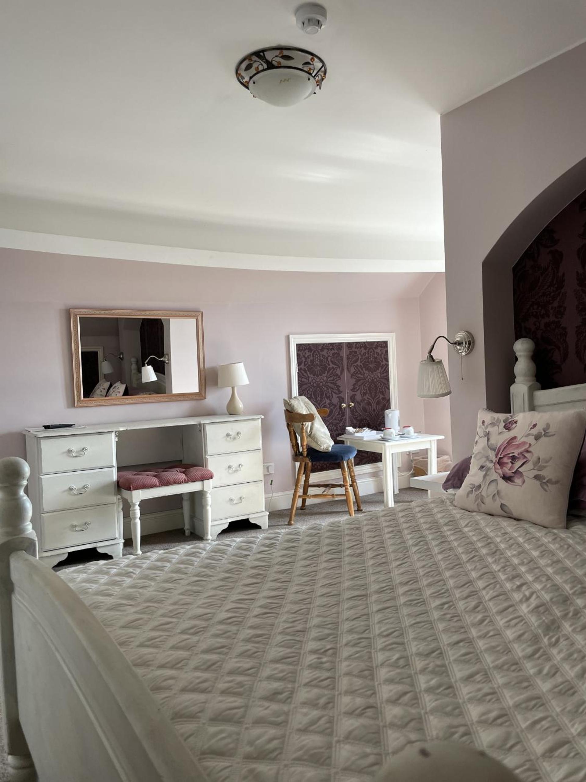 Standard Double Room photo 2