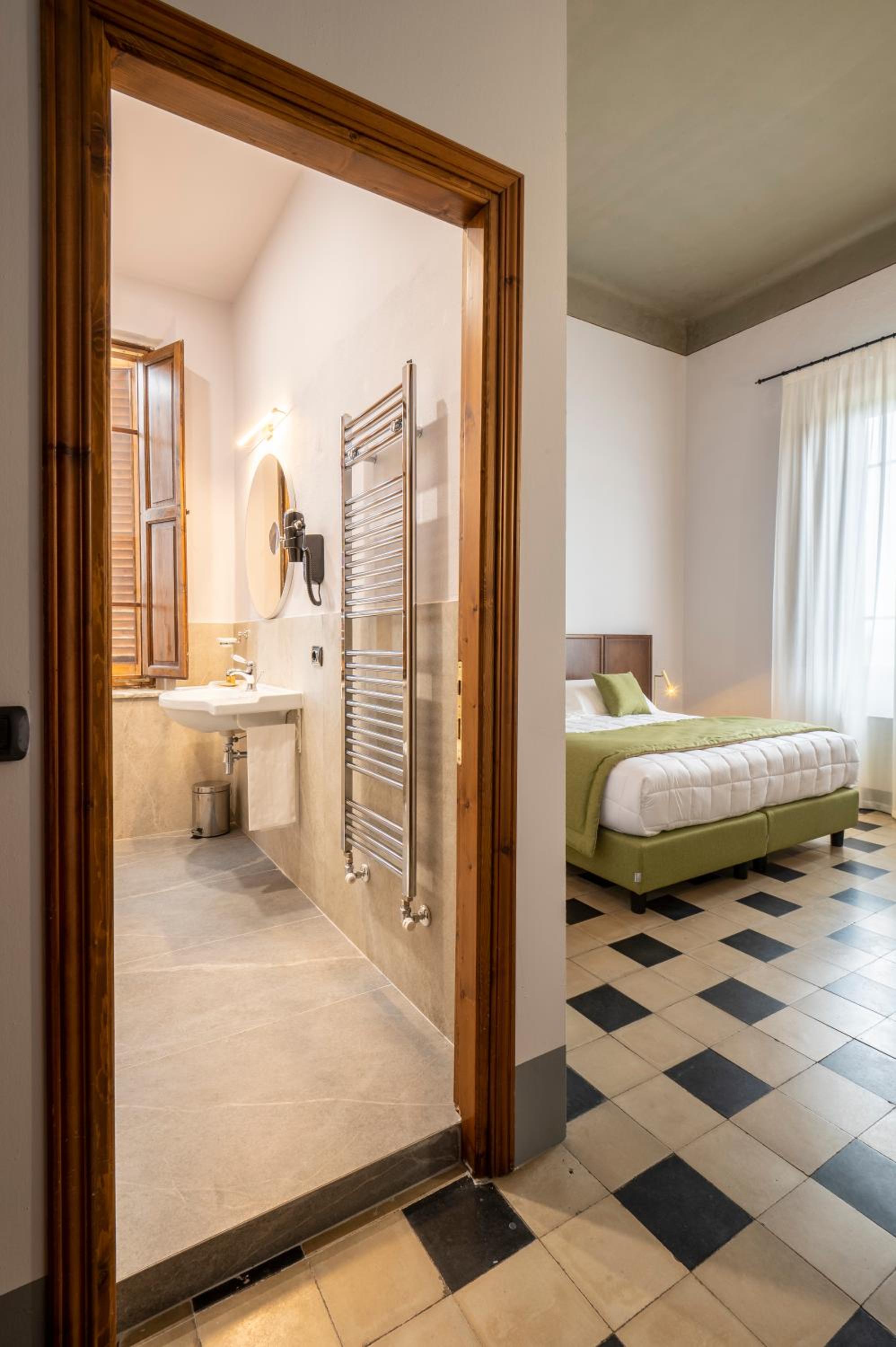 Superior Double Room - Photo 2