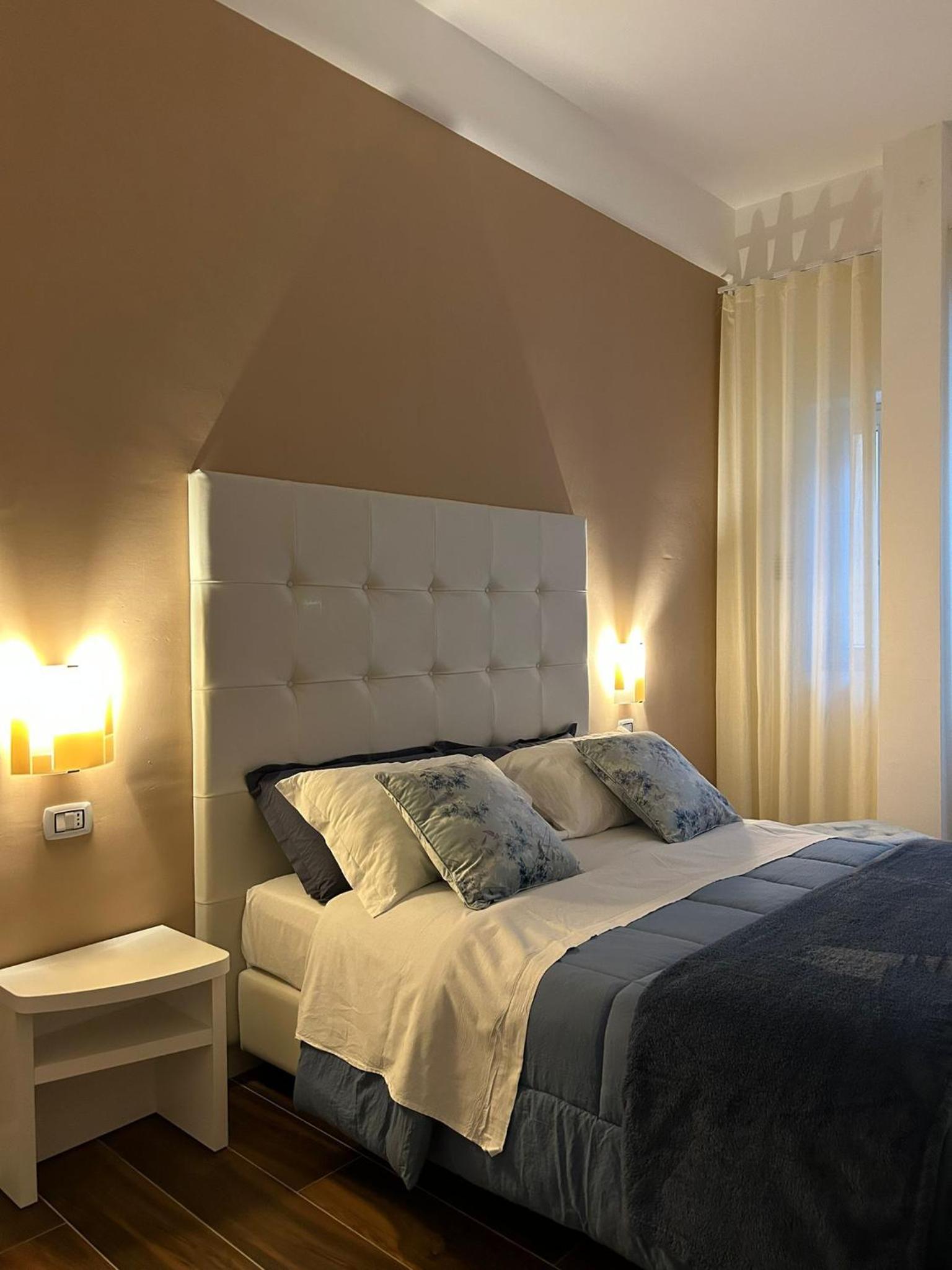 Double Room with Private Bathroom photo 2