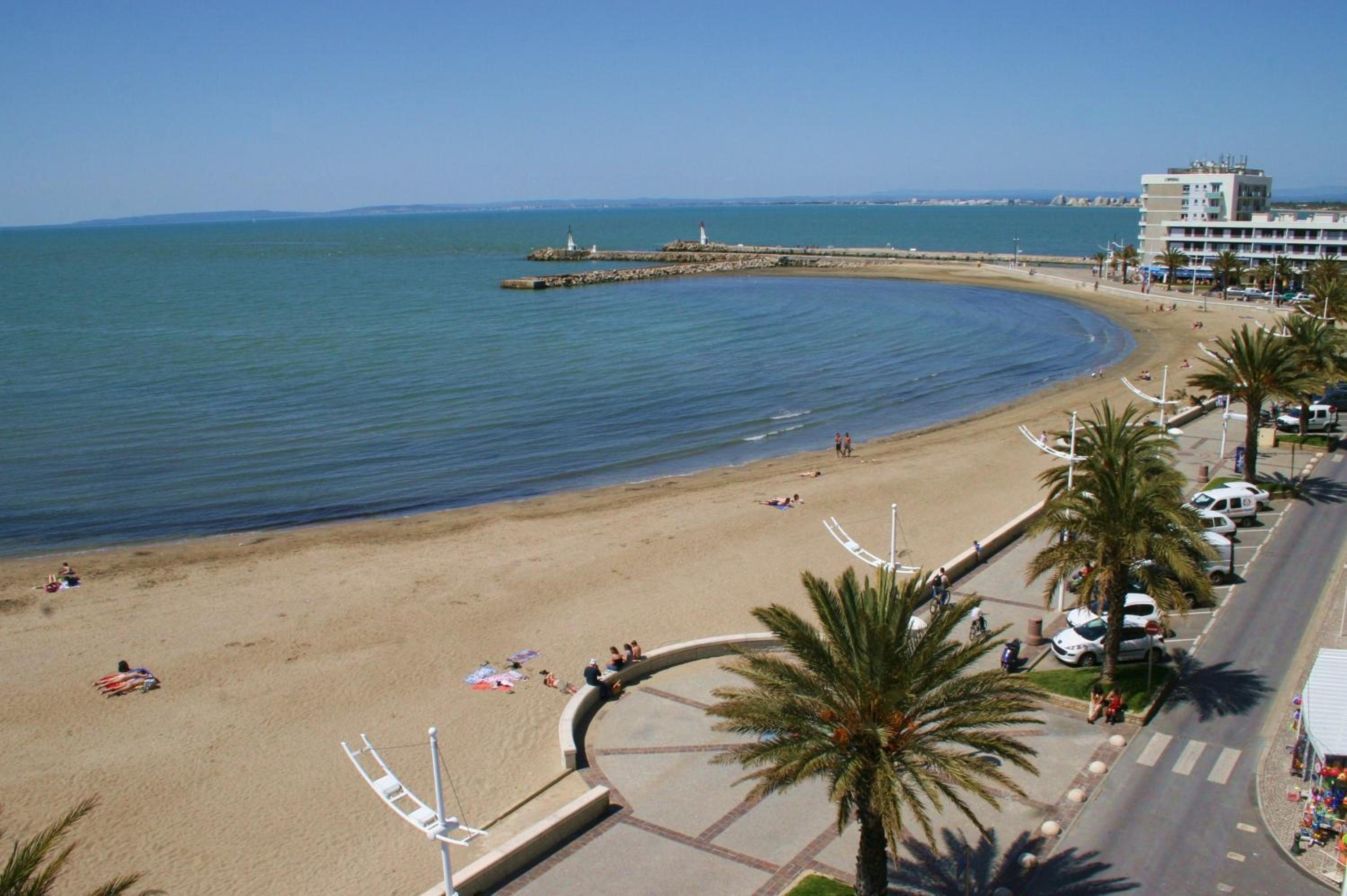 Double Room - Upper Floor with Sea View photo 3