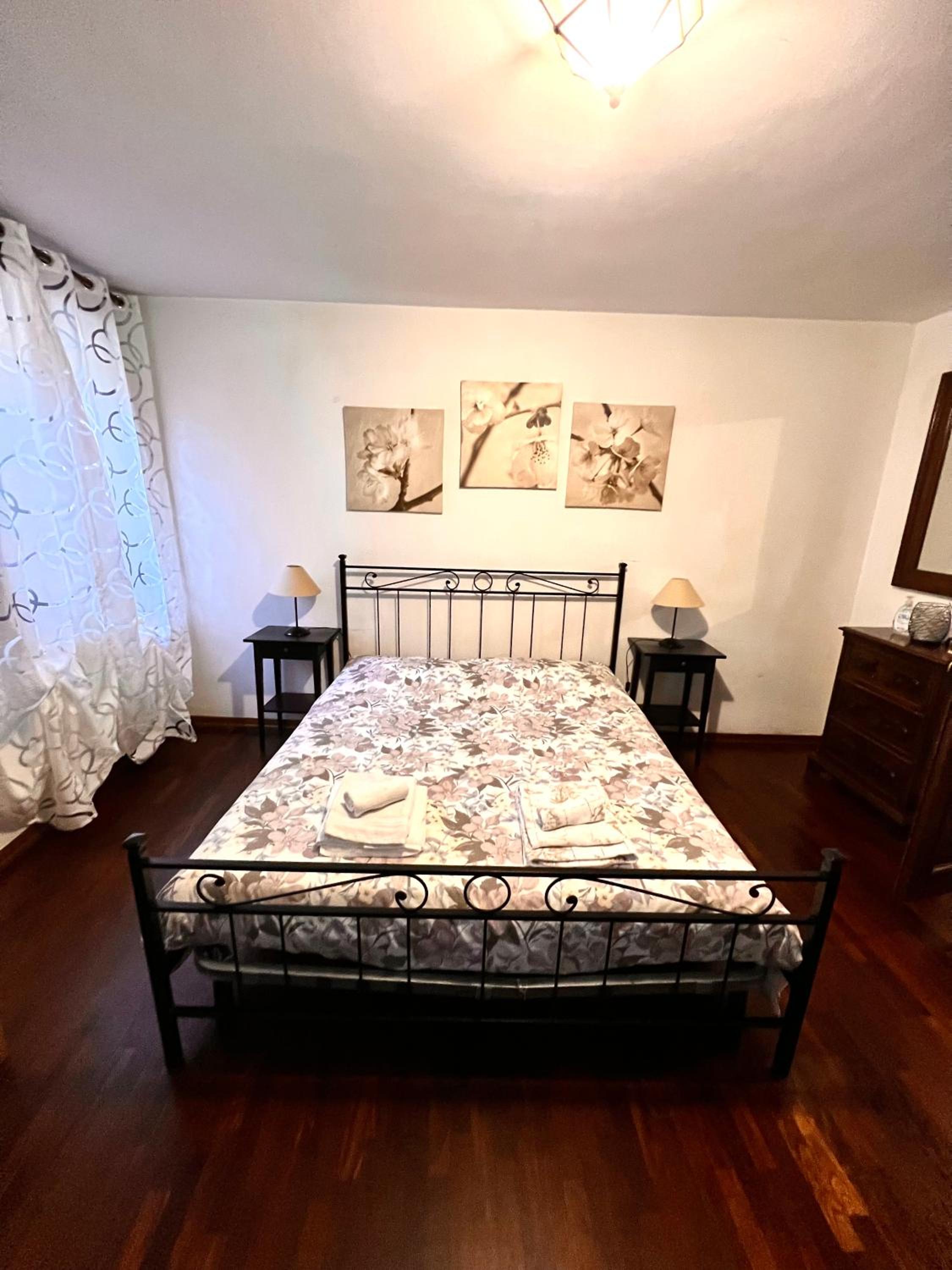 One-Bedroom Apartment photo 3