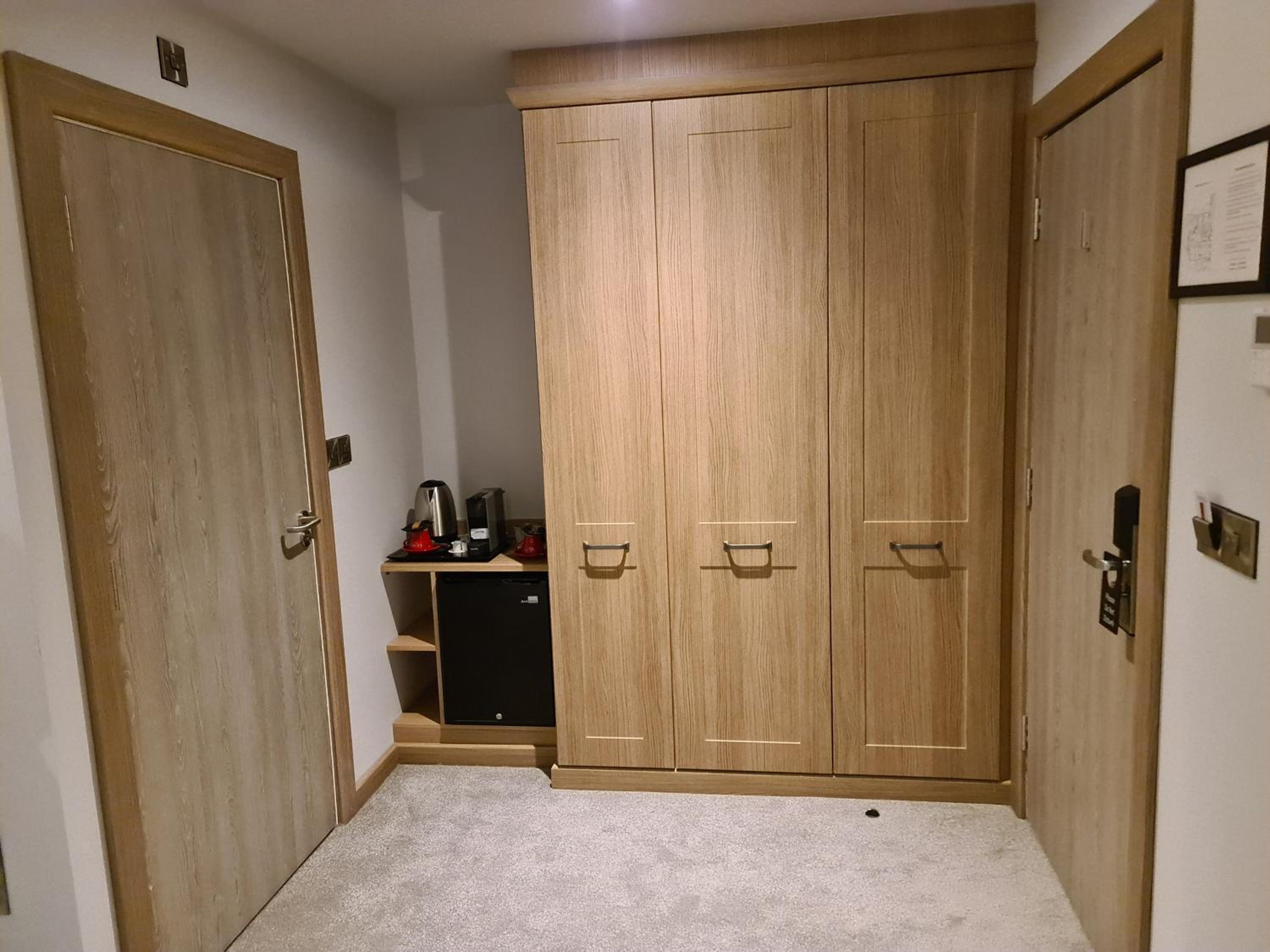 Twin Room - Photo 4