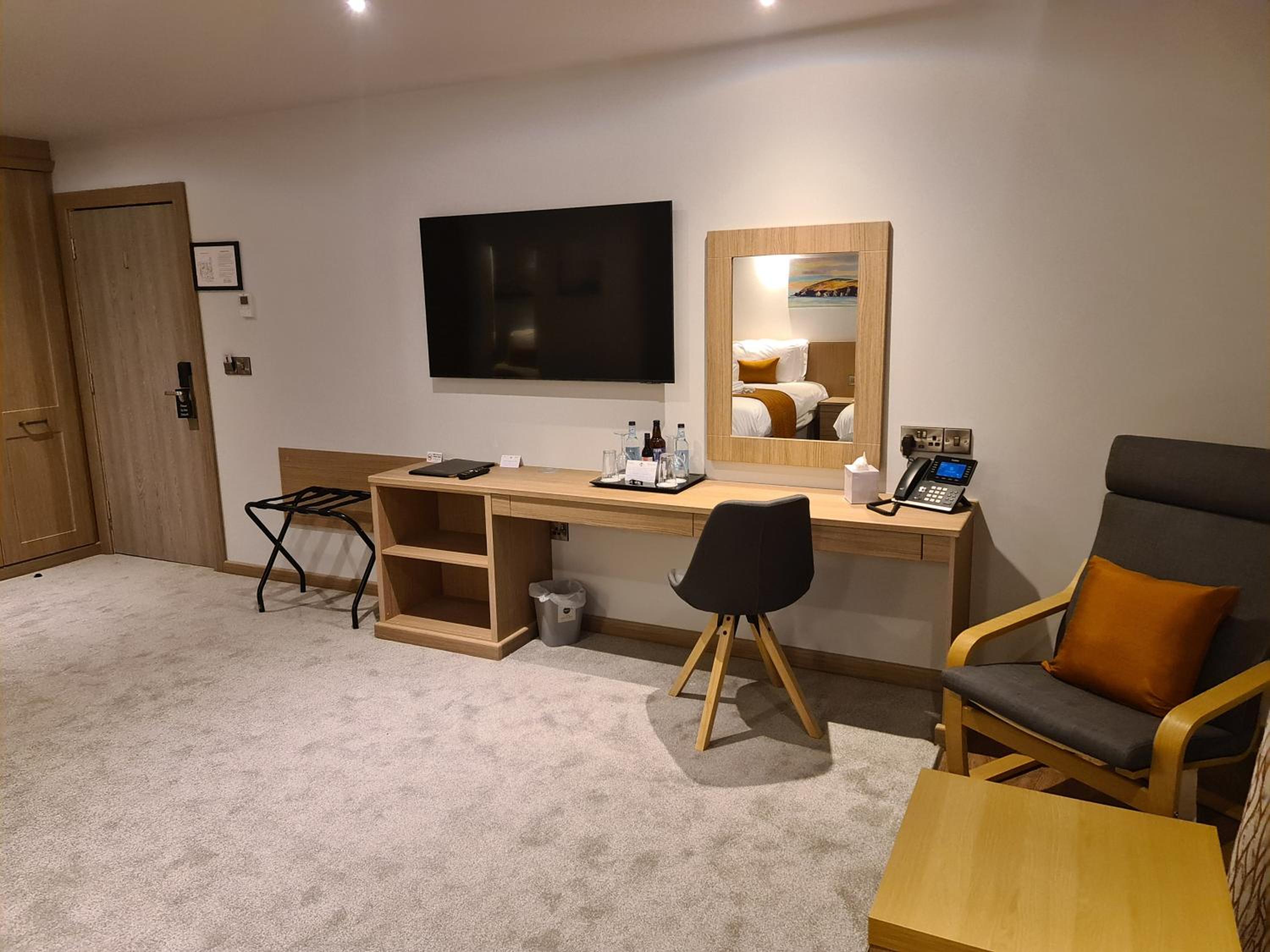 Twin Room - Photo 2