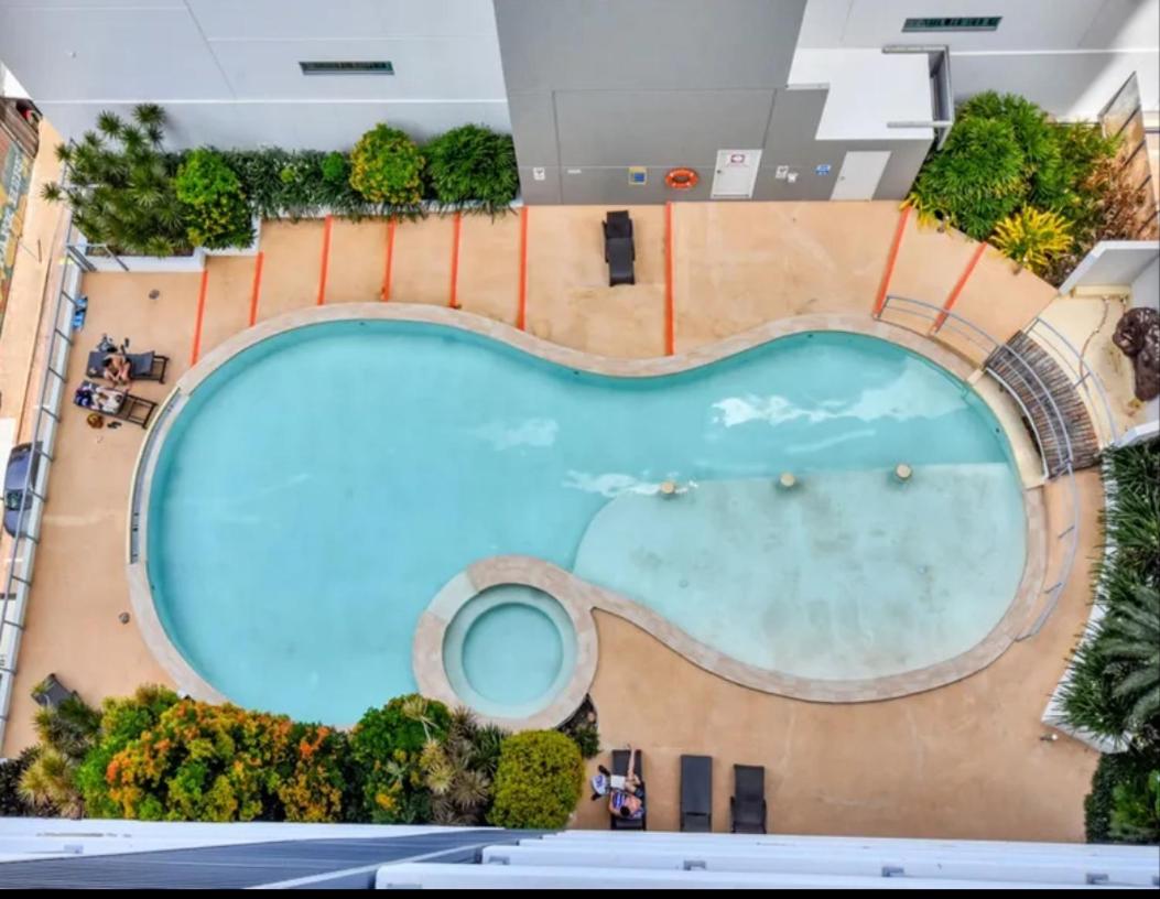 One-Bedroom Apartment with Sea View and Balcony - Photo 18