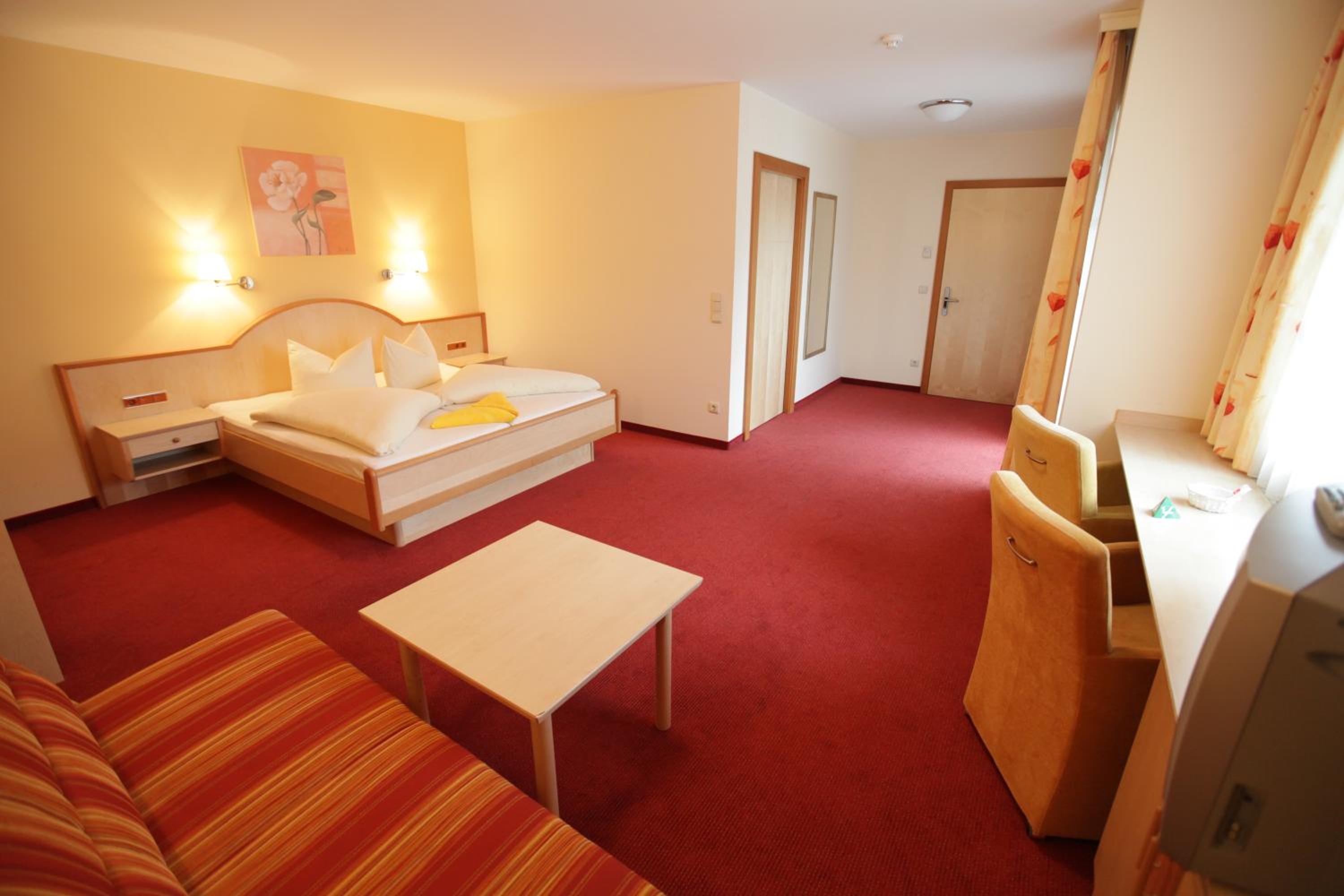 Triple Room - Photo 12