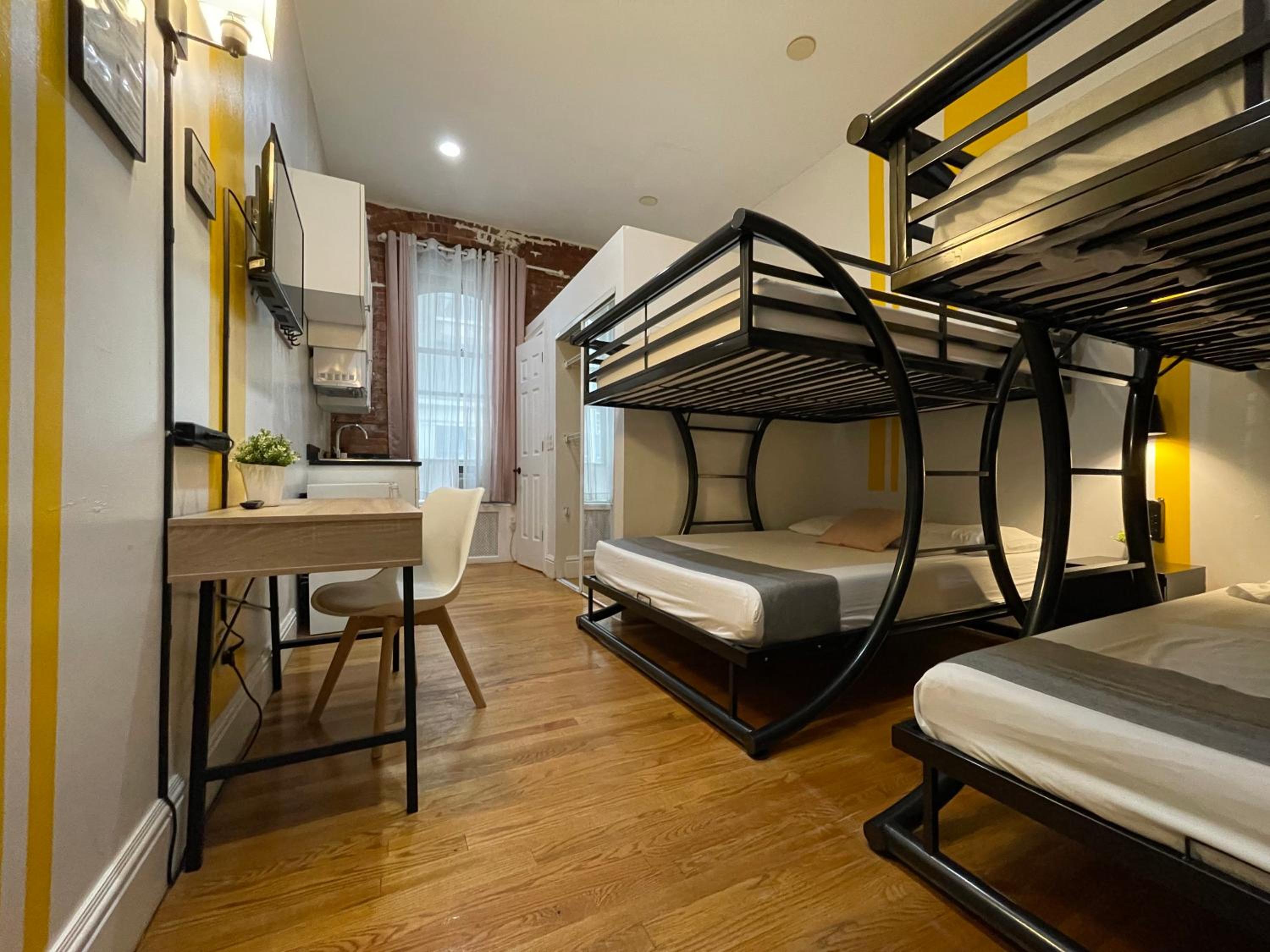 Studio Apartment photo 1
