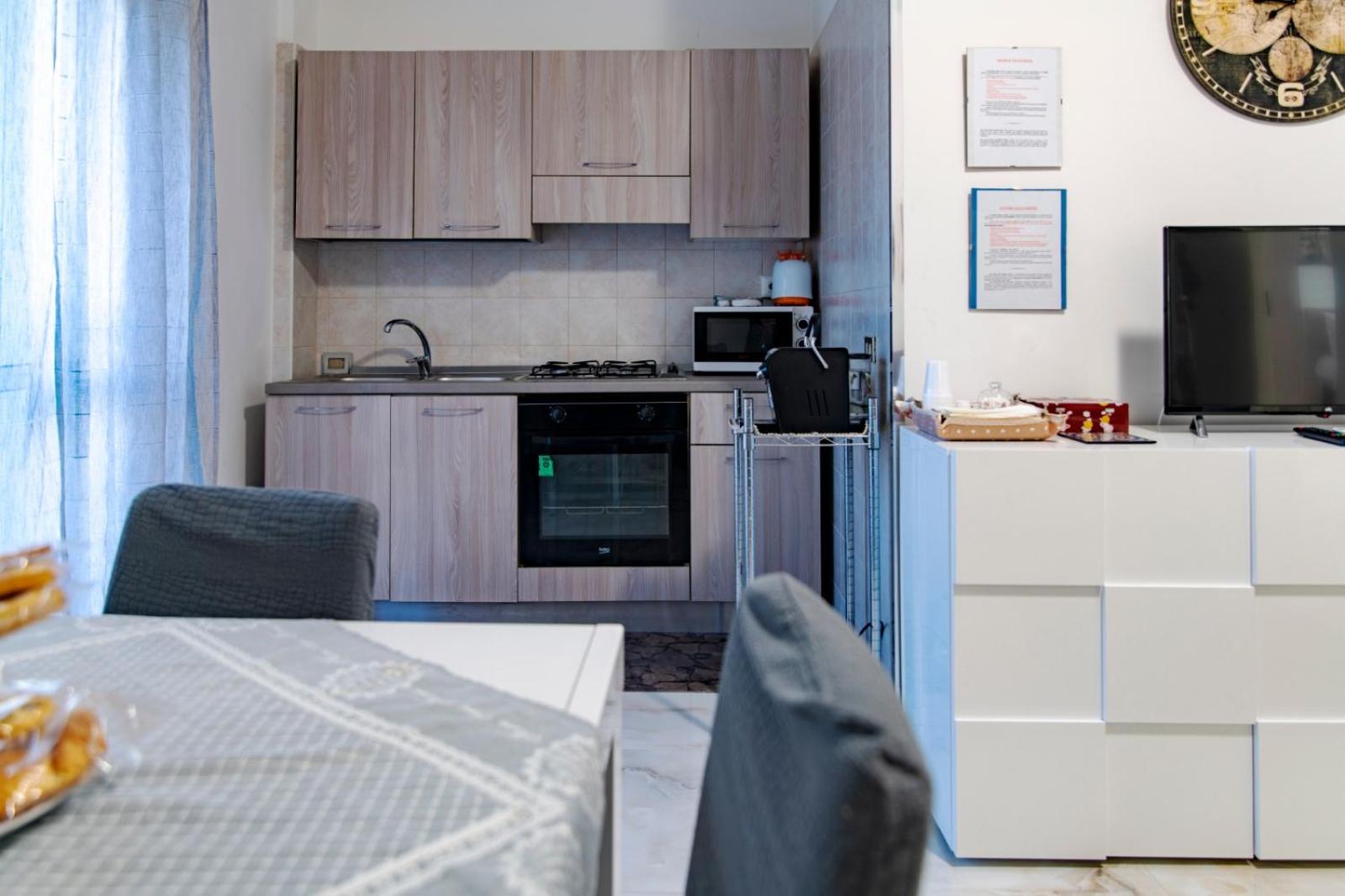 Two-Bedroom Apartment - Photo 24