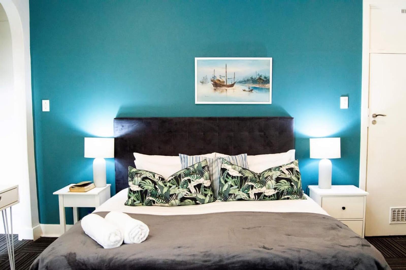 Deluxe King Suite photo 2