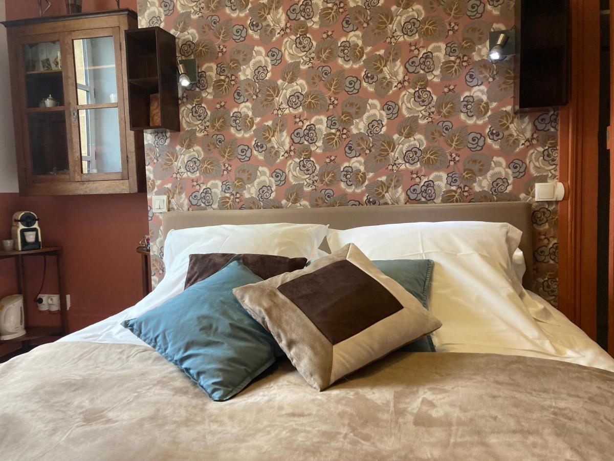 Standard Double Room - 1st floor photo 3