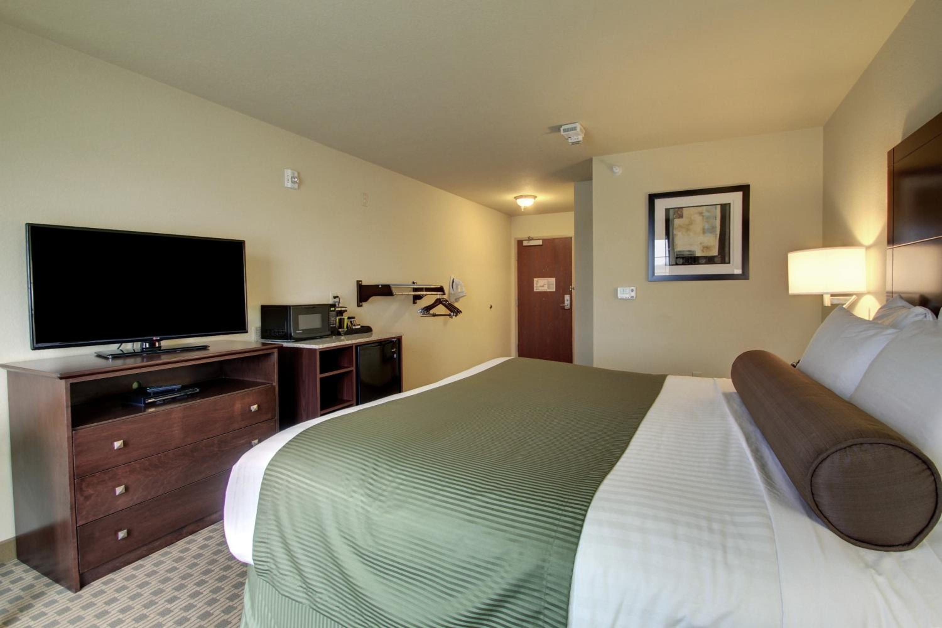 King Room - Disability Access photo 2
