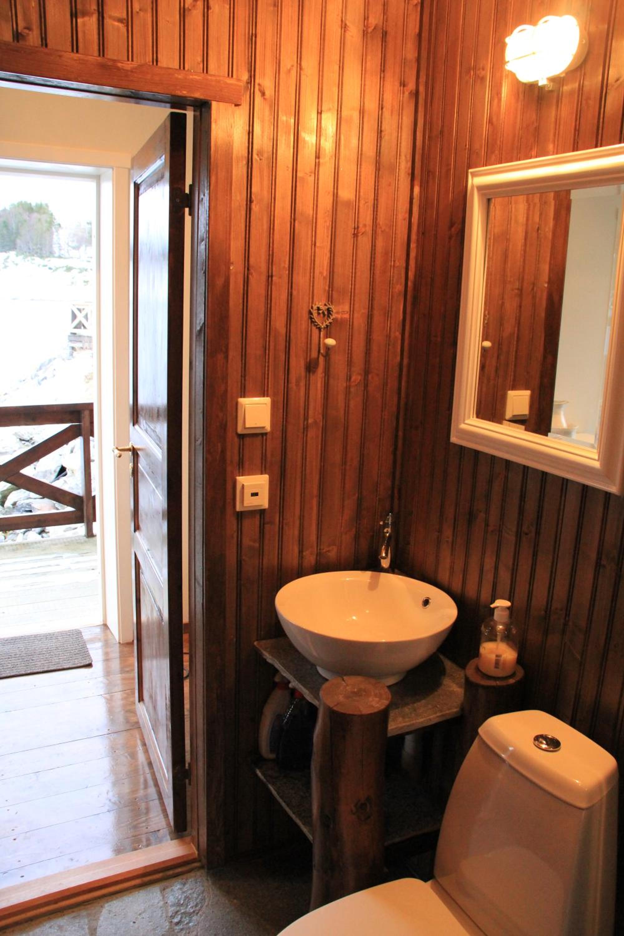 Deluxe Double or Twin Room with Sea View - Photo 7