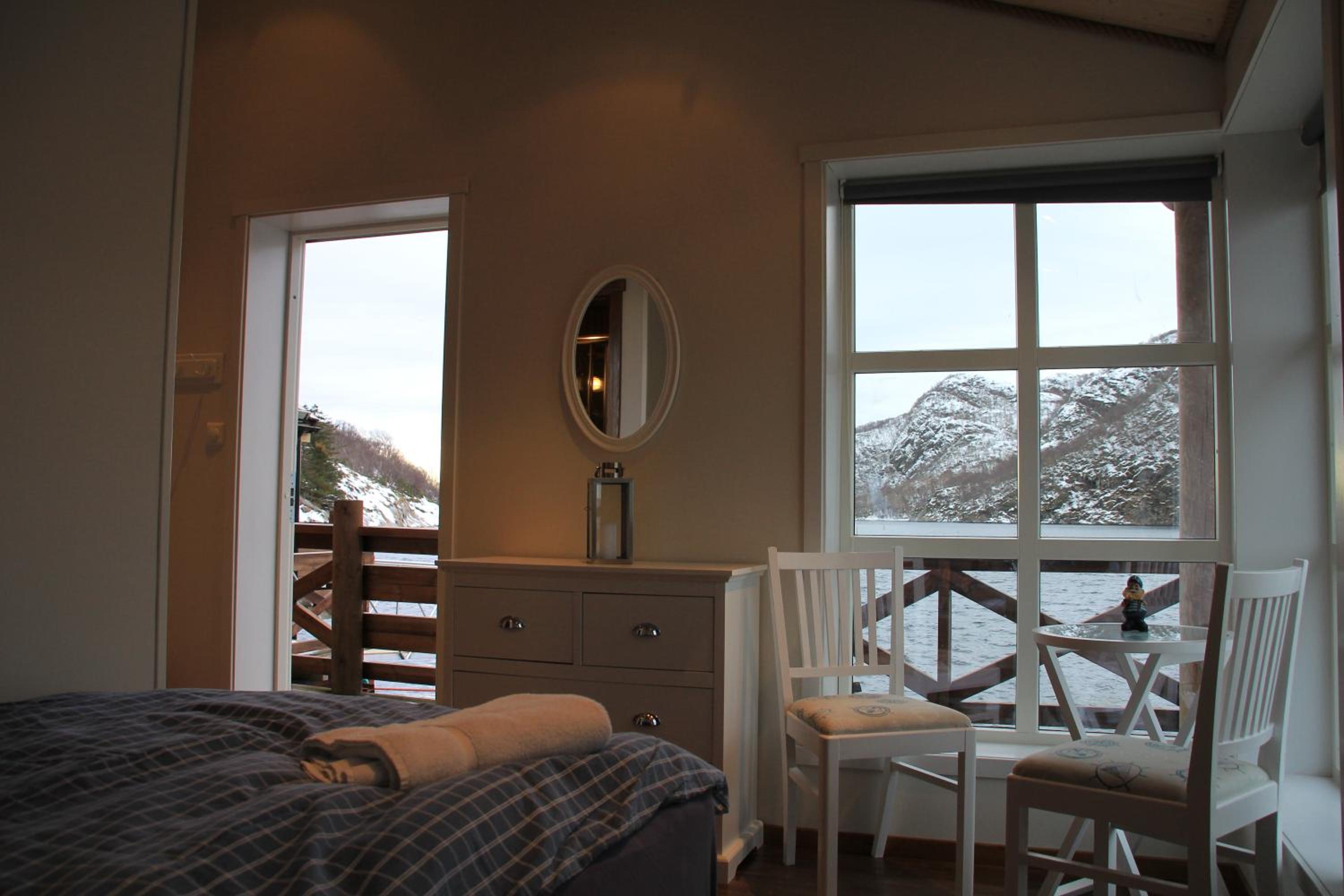 Deluxe Double or Twin Room with Sea View - Photo 4