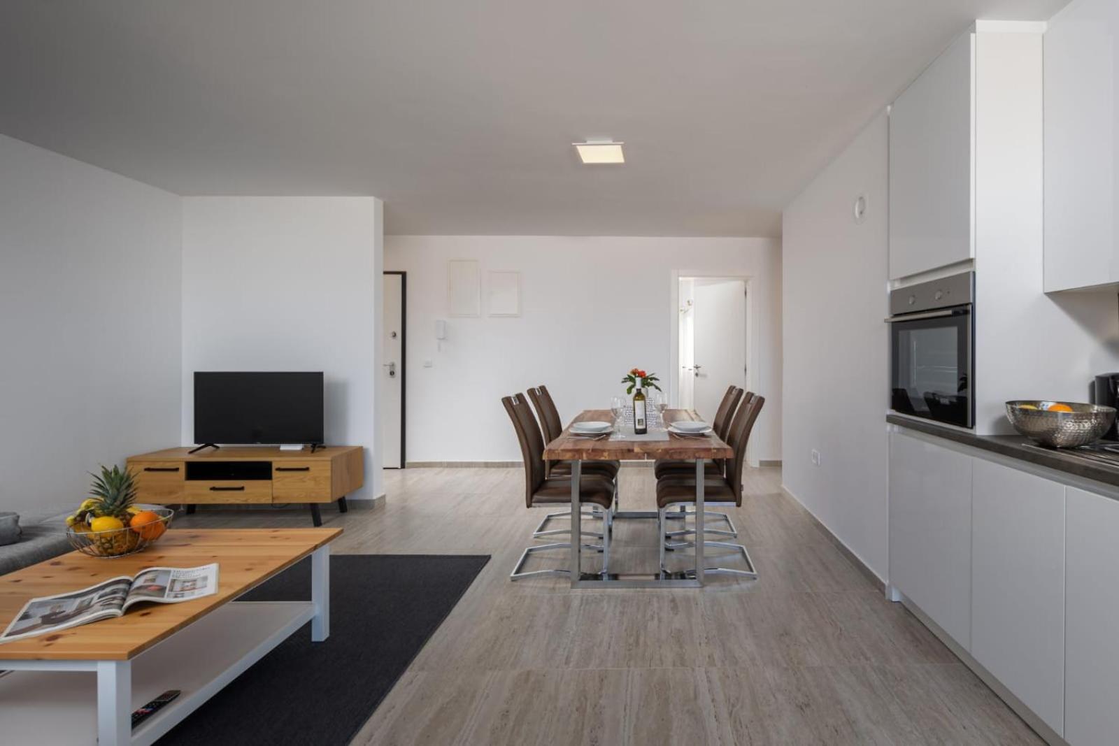 Three-Bedroom Apartment photo 3