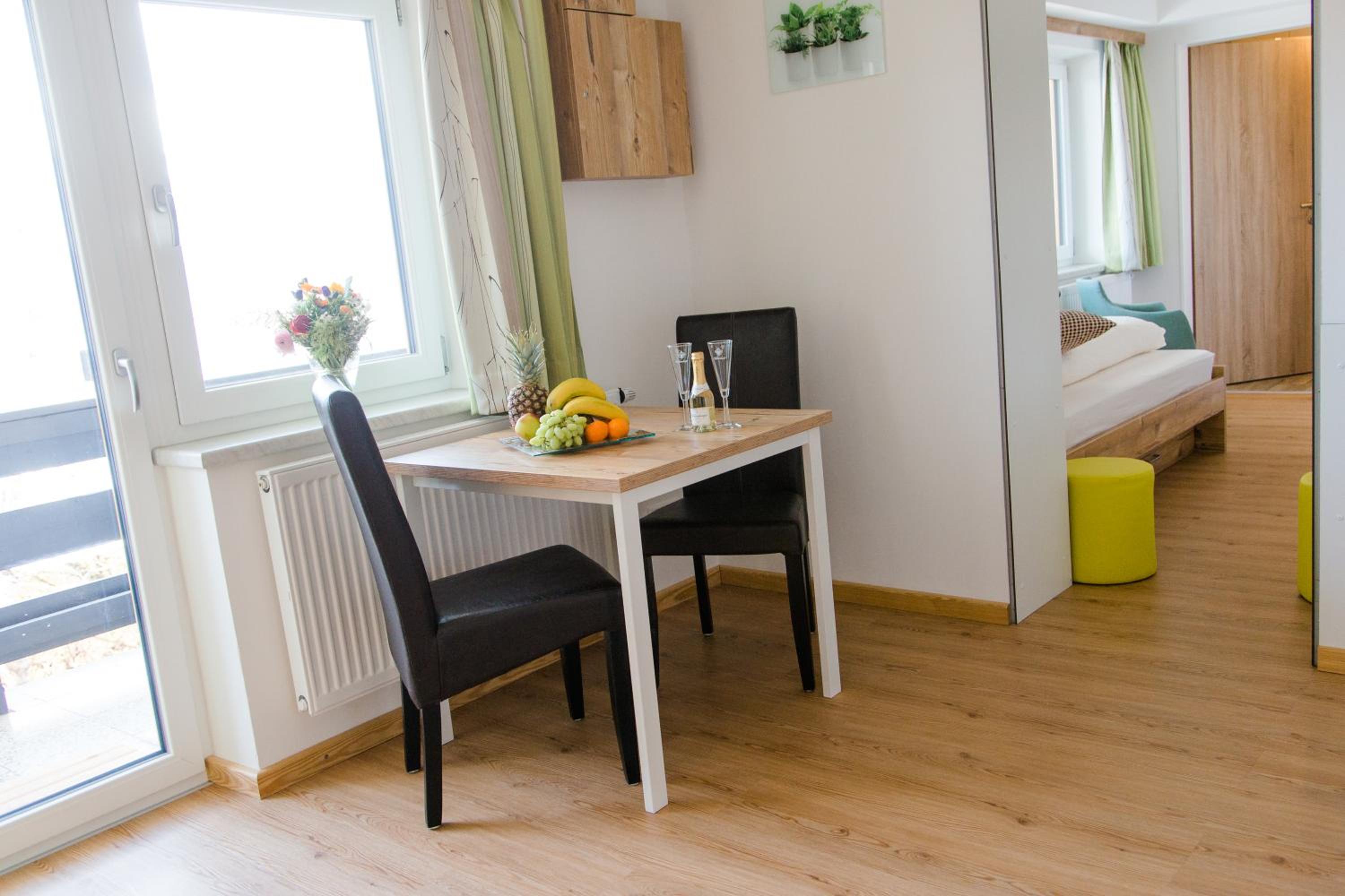 Studio Apartment photo 3