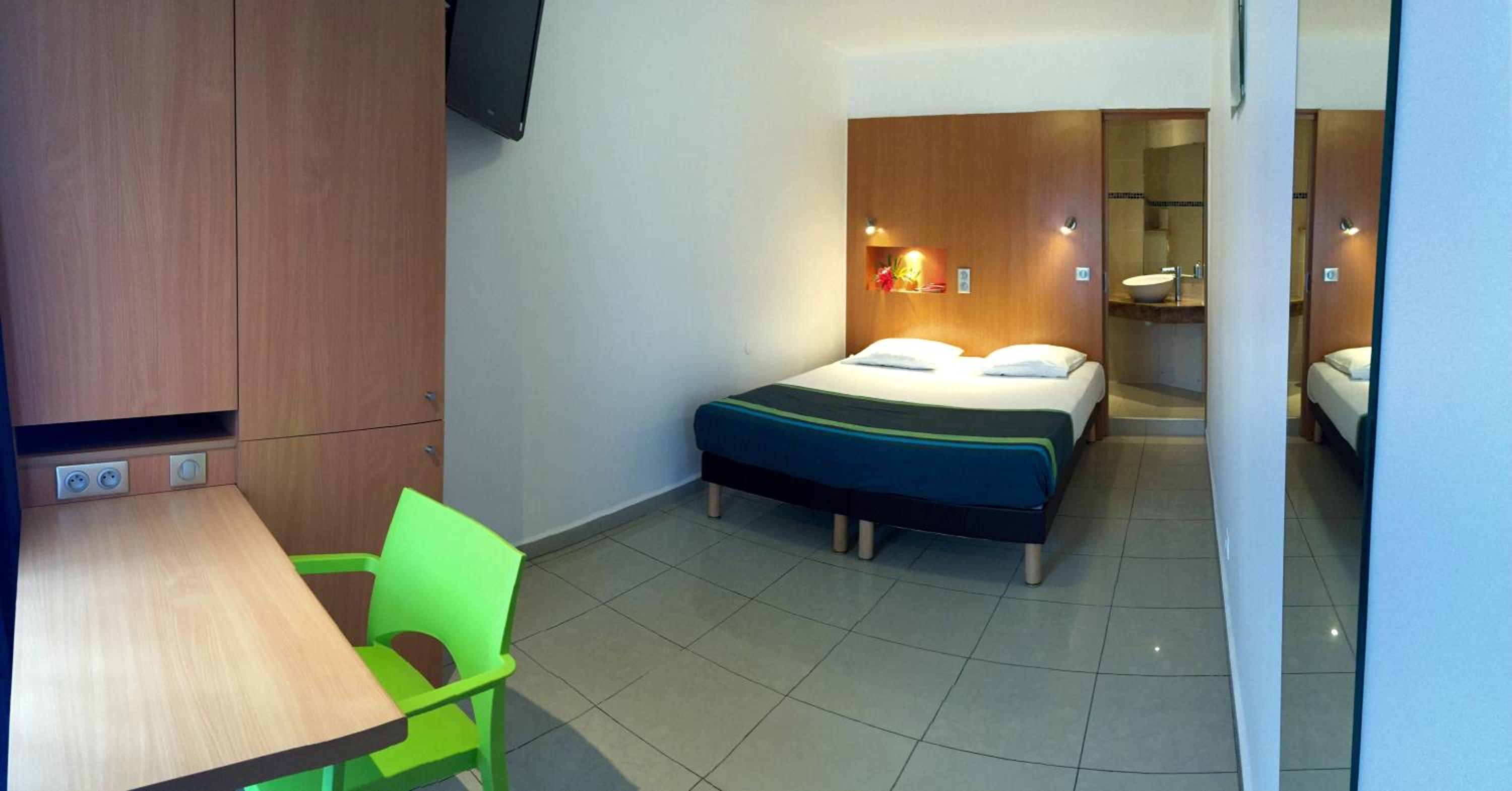 Superior Double Room - Photo 3